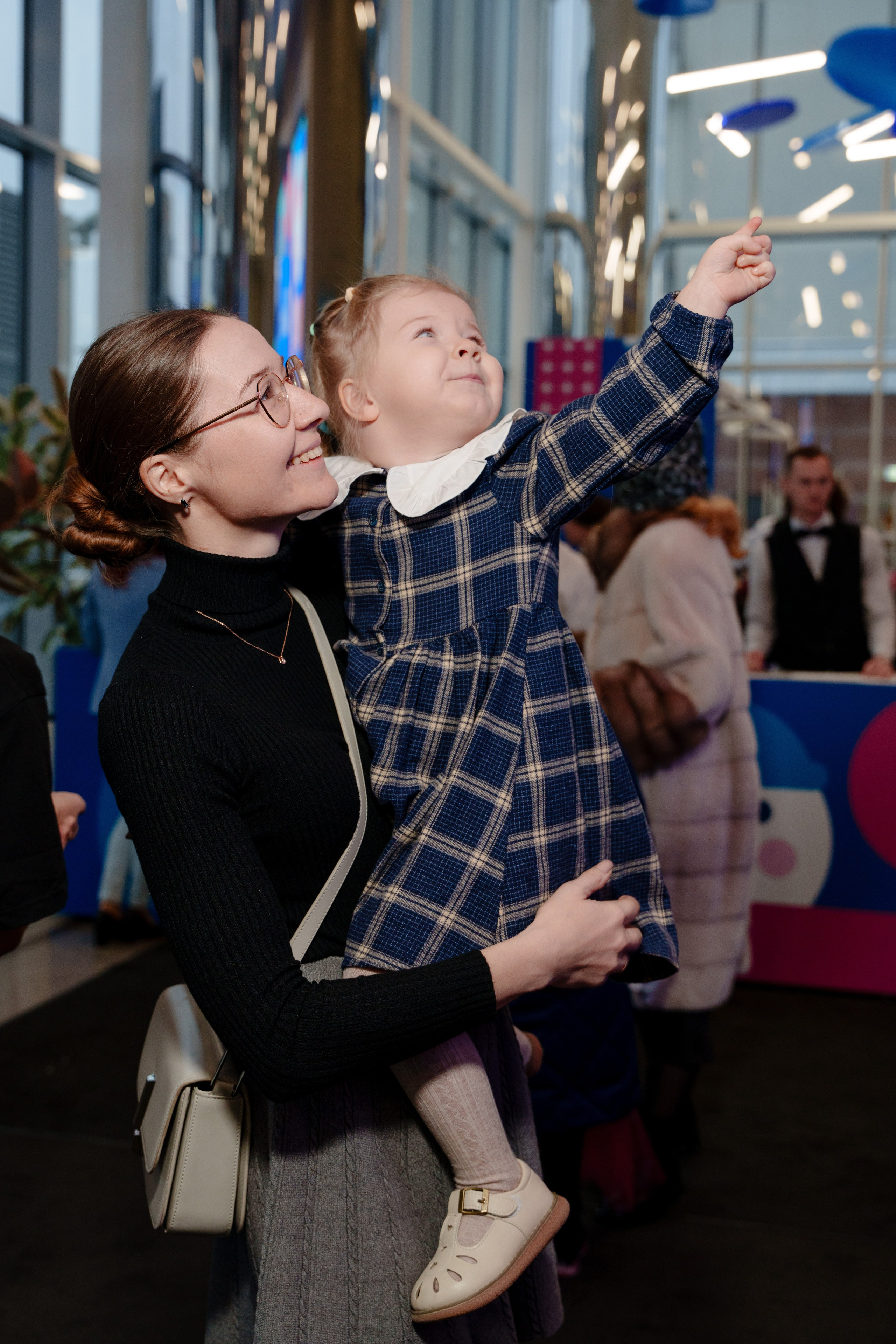 Репортажный фотограф VK Елка. Репортажный фотограф Москва Сергей Дружинин