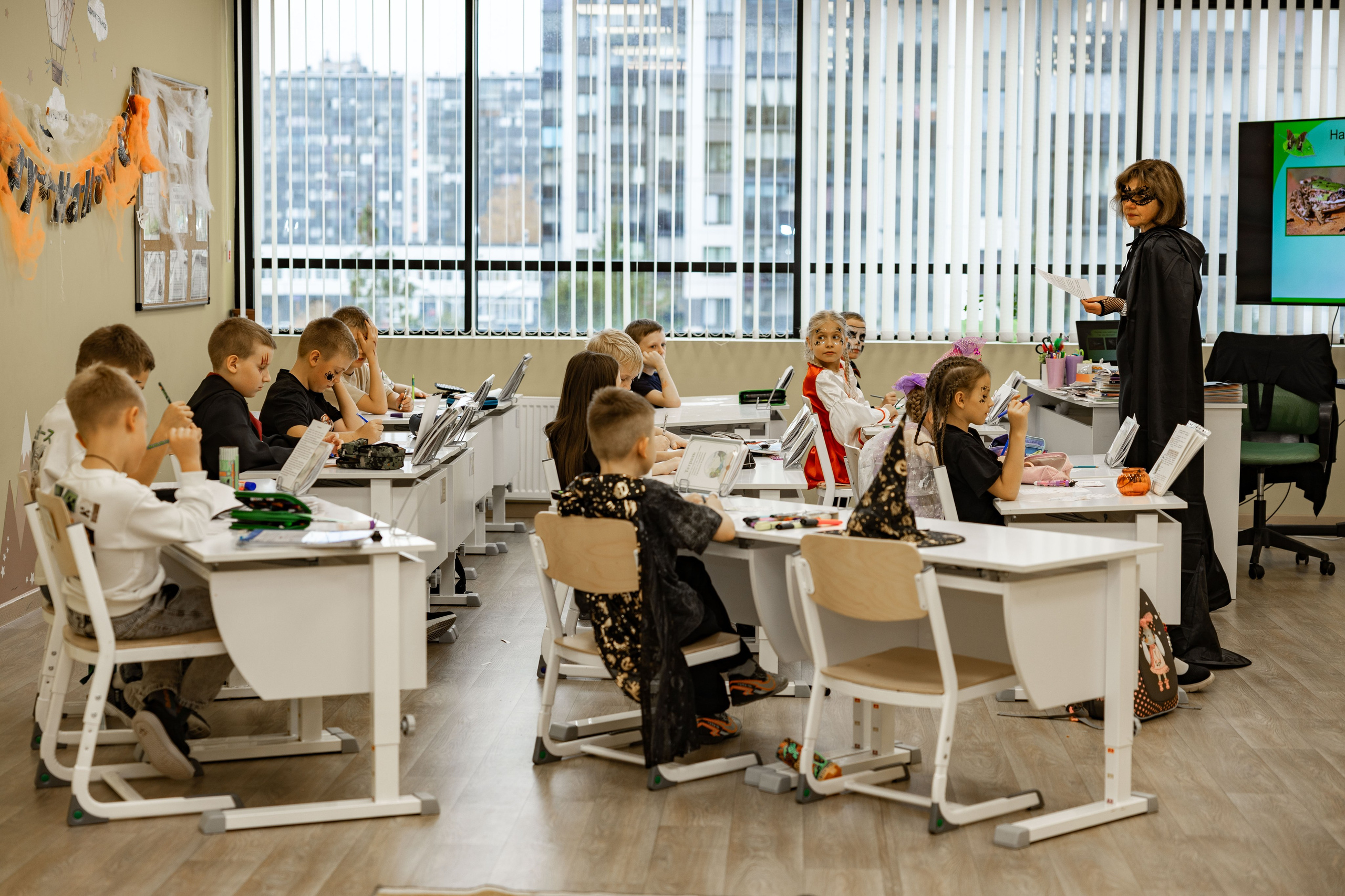 Хеллоуин в школе. Фотограф/видеограф в Санкт-Петербурге Динара Гольдина