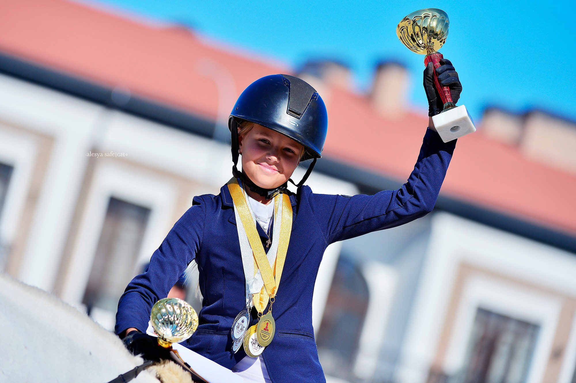 Голден. Конный фотограф Alesya Safe