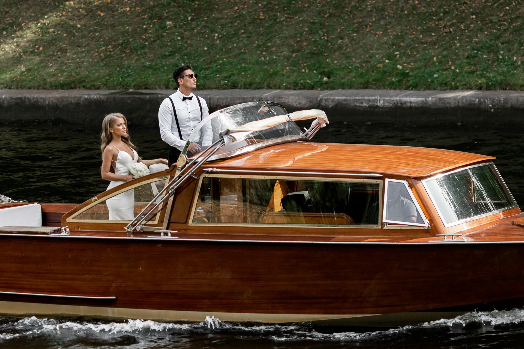 Стильная свадьба со сборами в гостинице Эрмитаж. Свадебный фотограф в Санкт-Петербурге и Москве Андрей Нестеров