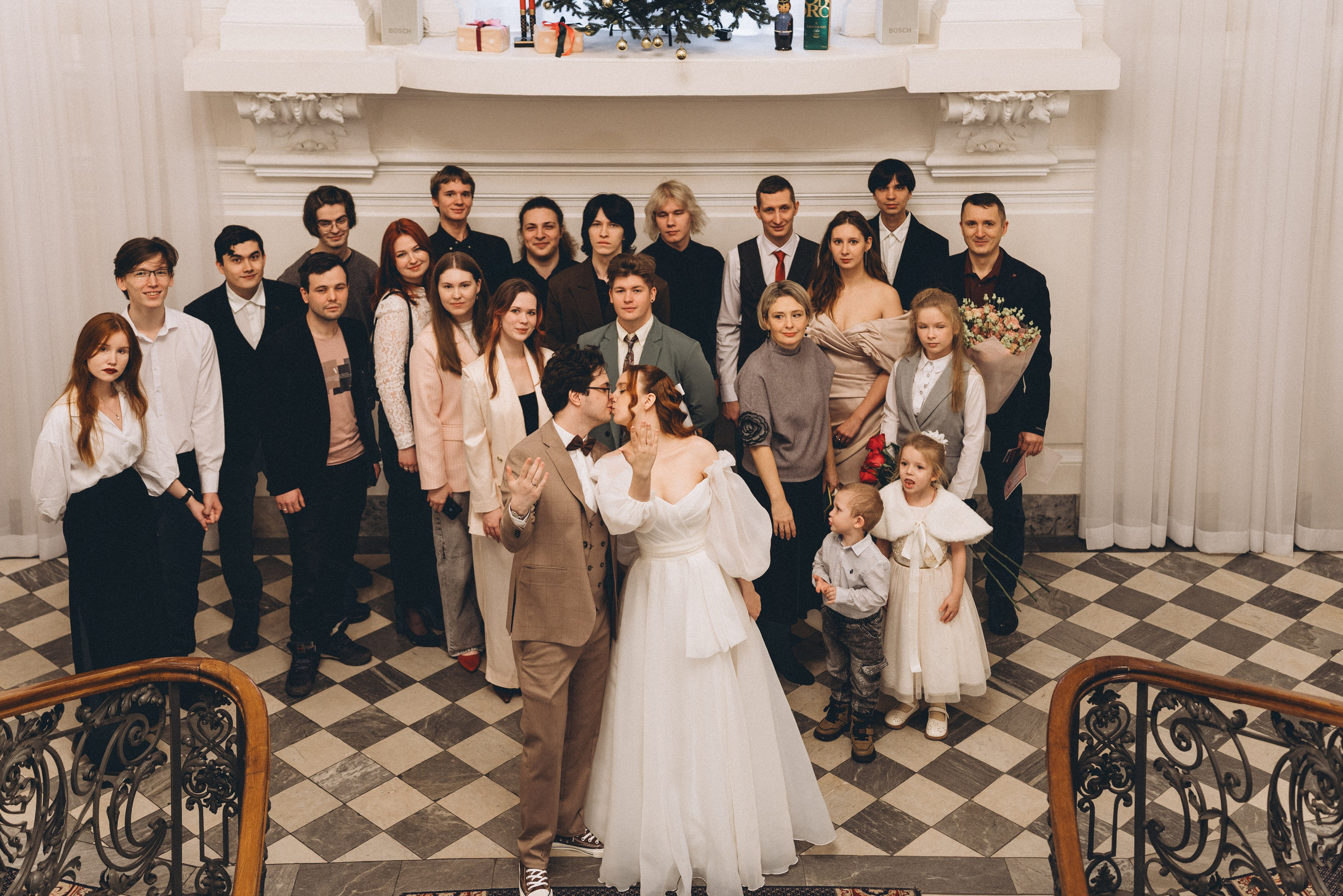 СВАДЕБНАЯ СЬЕМКА ВО ВТОРОМ ДВОРЦЕ С ГОСТЯМИ И ПРОГУЛКА В ТАВРИЧЕСКОМ САДУ. Профессиональный фотограф, Санкт-Петербург — Виктория Богомолова