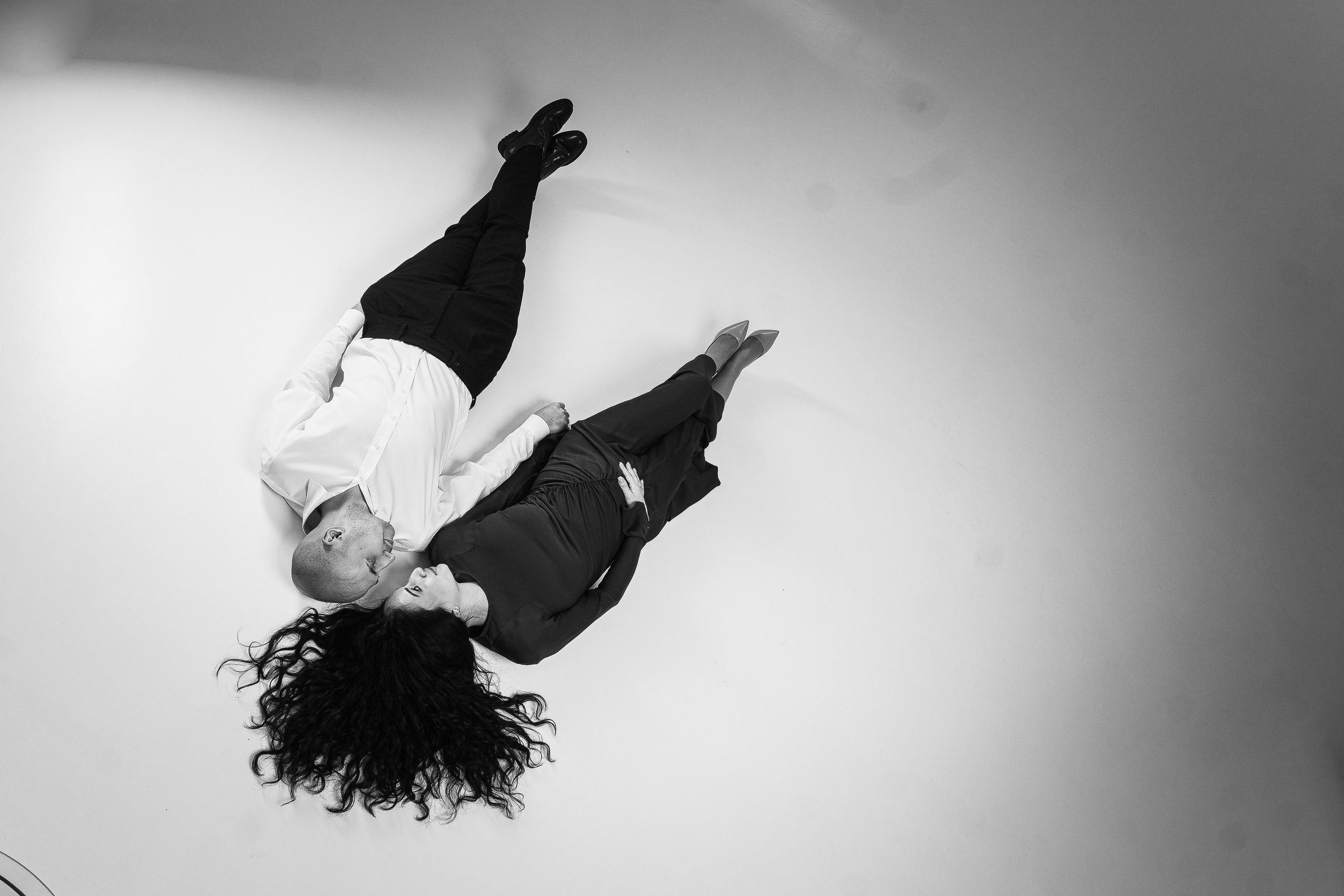 Беременность в ЧБ. Ваш свадебный и семейный фотограф