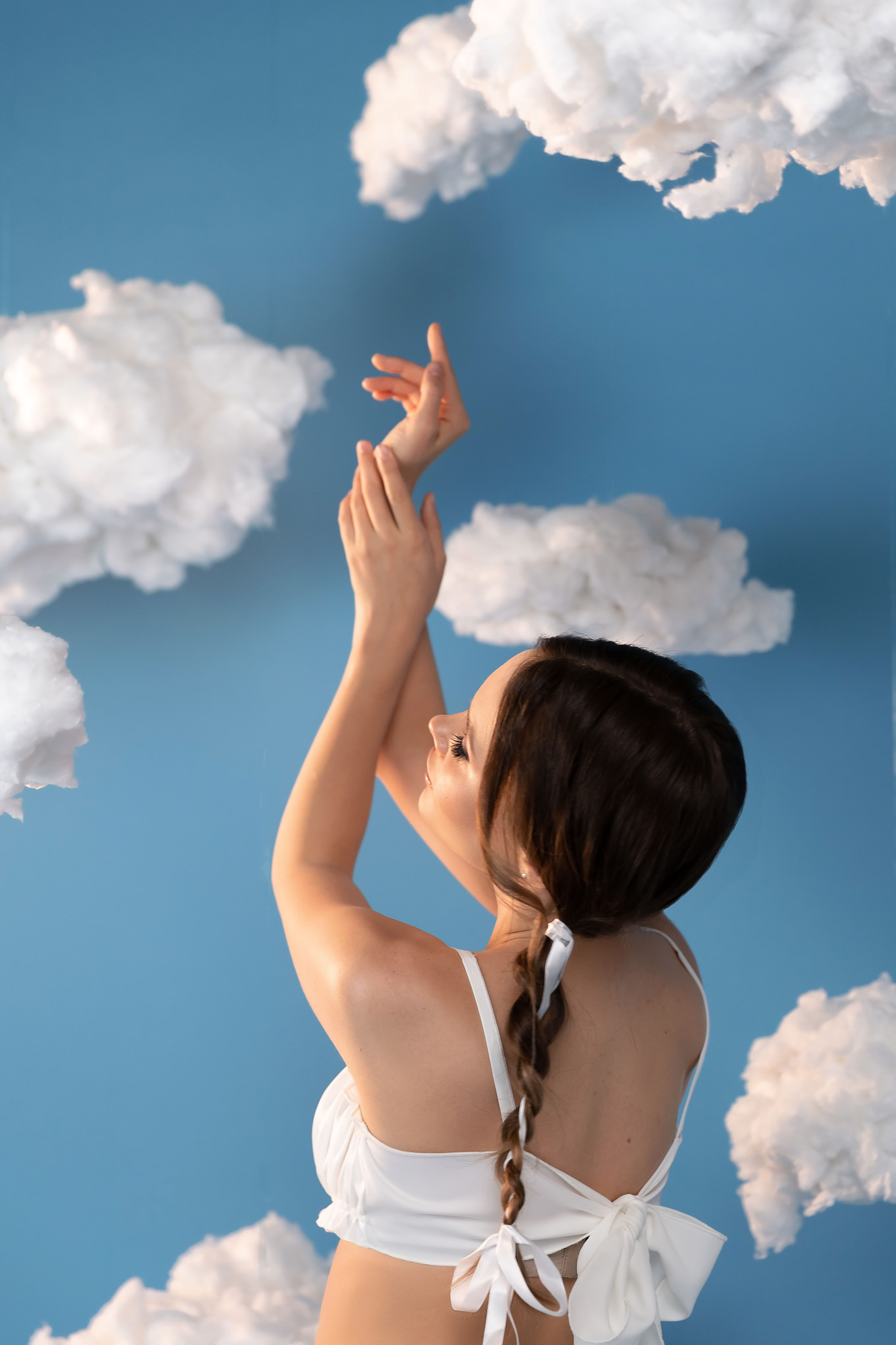 ОБЛАЧНАЯ СЪЕМКА. Фотограф индивидуальных женских портретов и LOVEstory в Москве