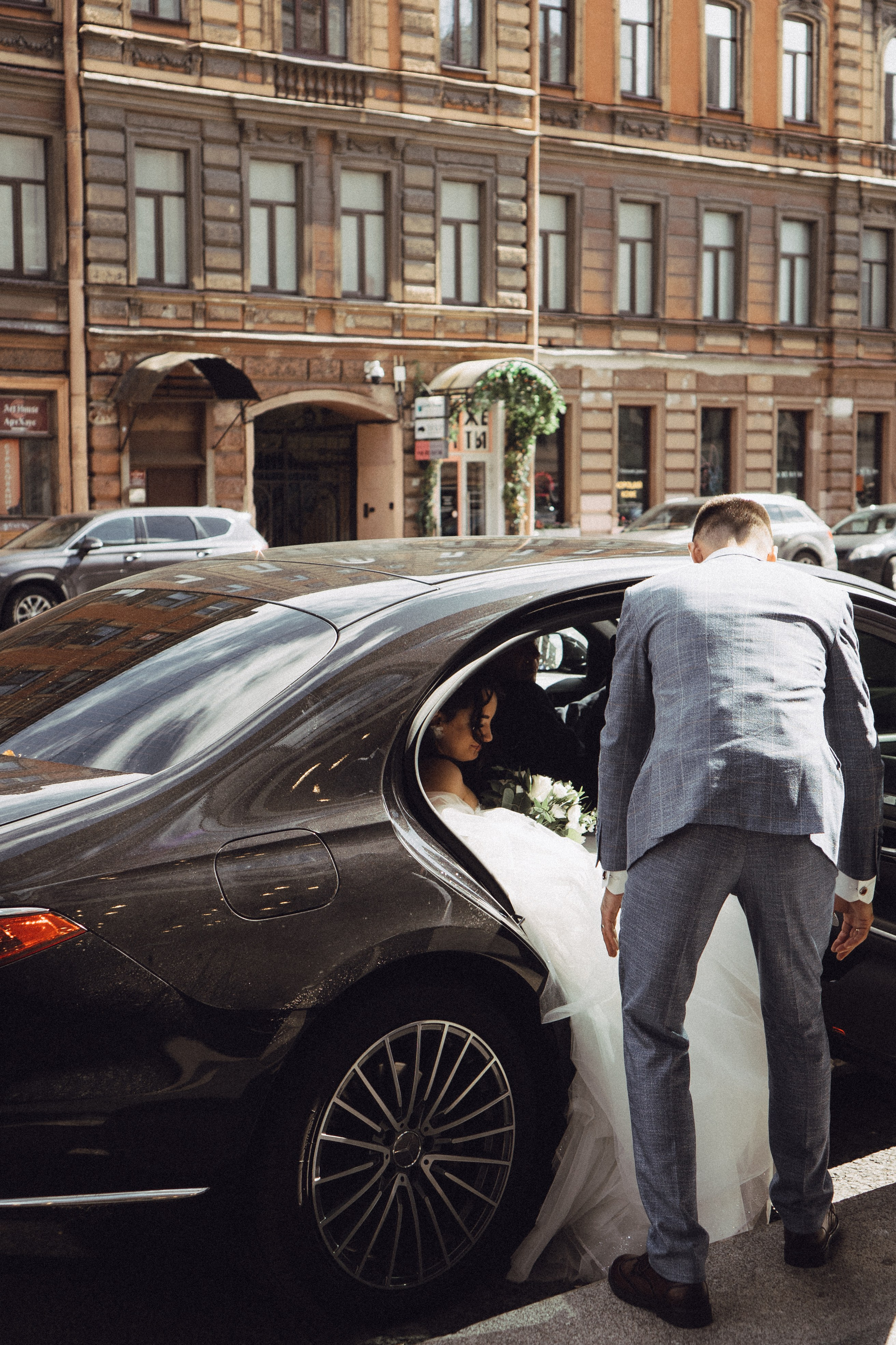 СВАДЕБНАЯ ПРОГУЛКА РЕСТОРАН МЫ ЖЕ НА ТЫ И ФОТОСЕССИИЯ С АВТОМОБИЛЕМ. Профессиональный фотограф, Санкт-Петербург — Виктория Богомолова