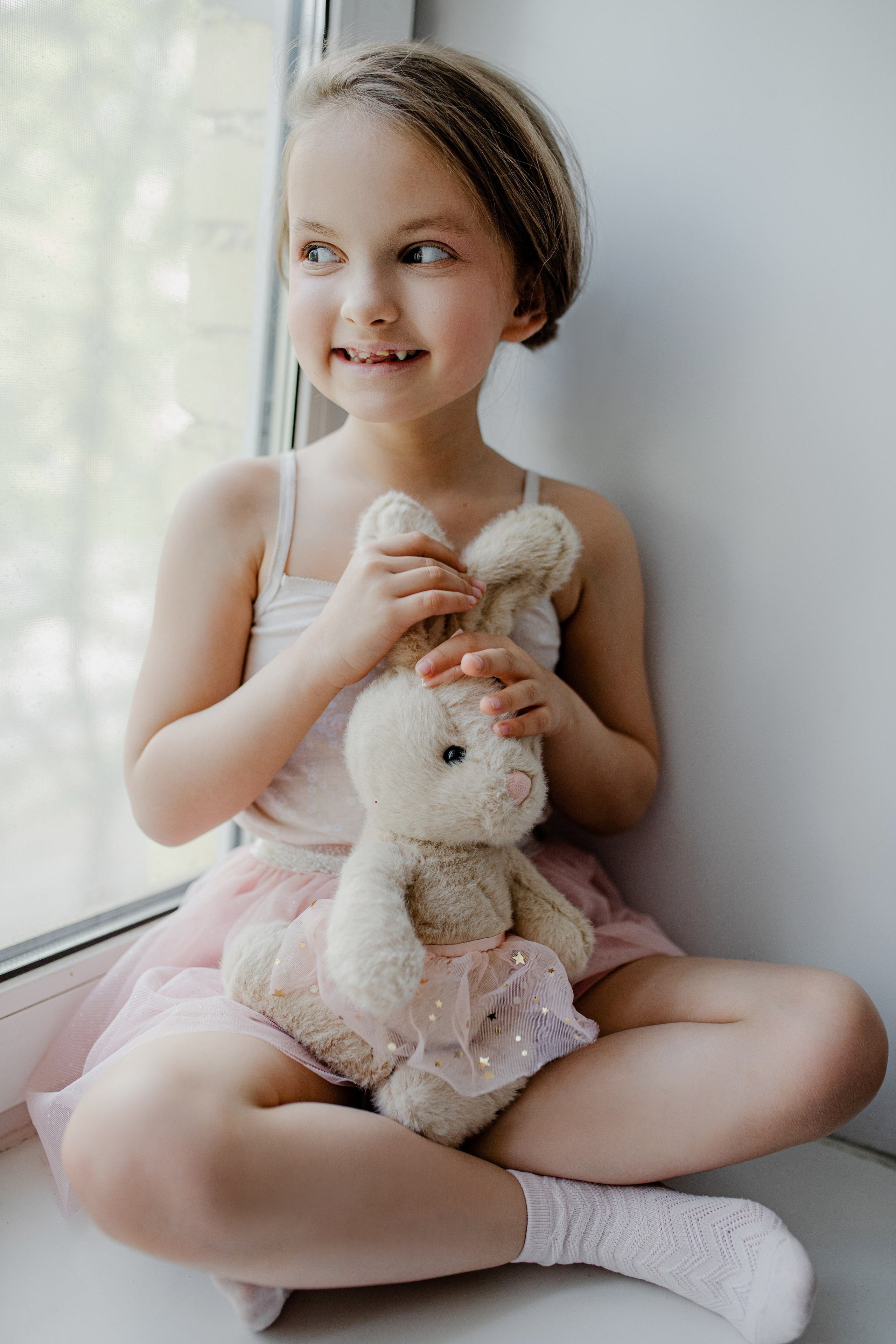 Заячьи нежности. Портретный фотограф Александра Птица. Снимаю истории о вас