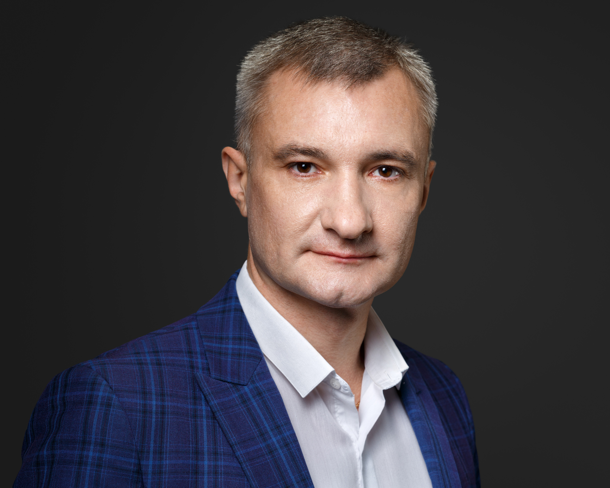 Professional Headshots and Business Portraits. Elena Yavorskaya Photography