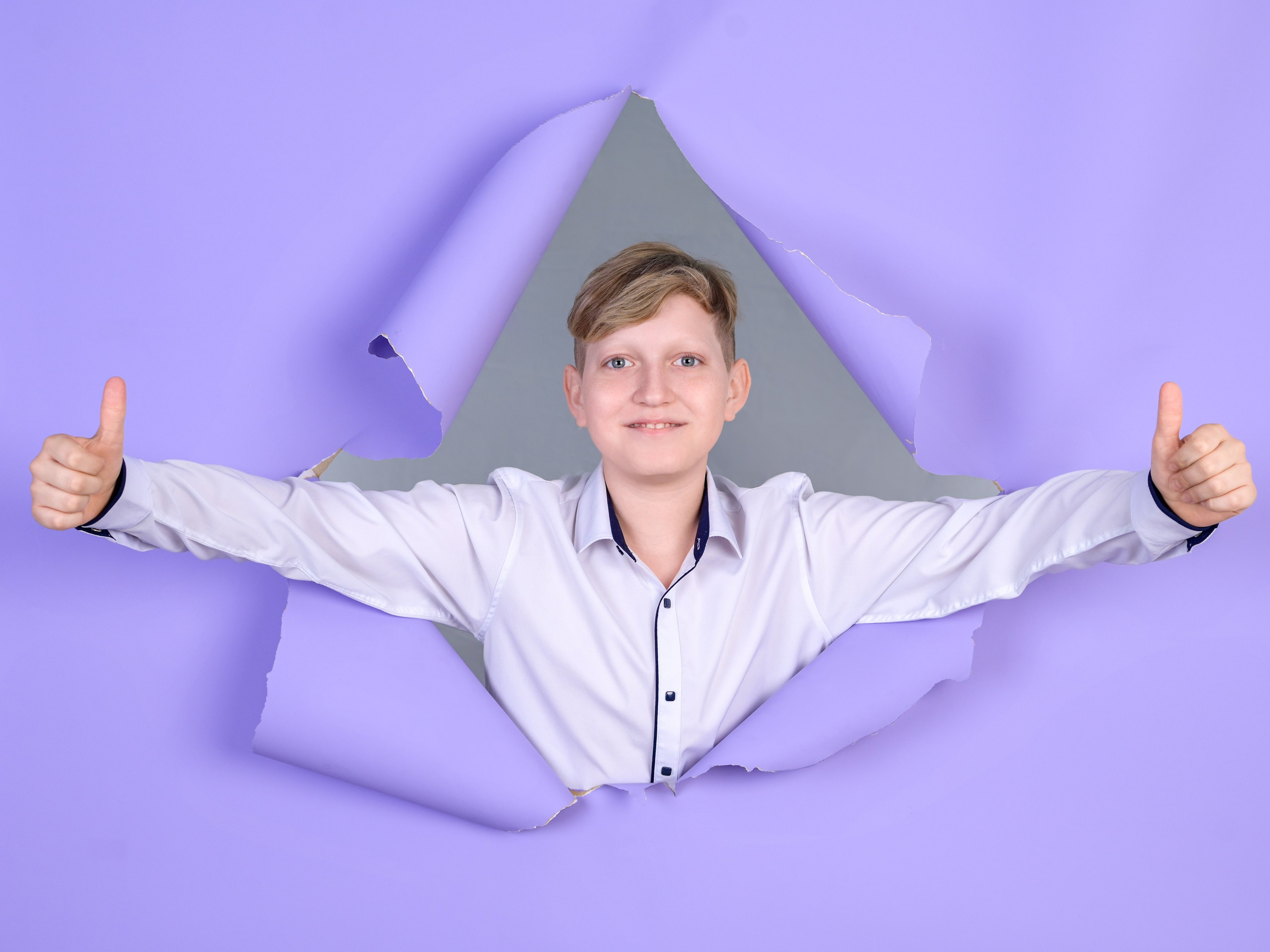 Выпускной альбом «Взрывной» для начальной школы. Выпускные альбомы в Тюмени для школ, садов, вузов спортивных секций