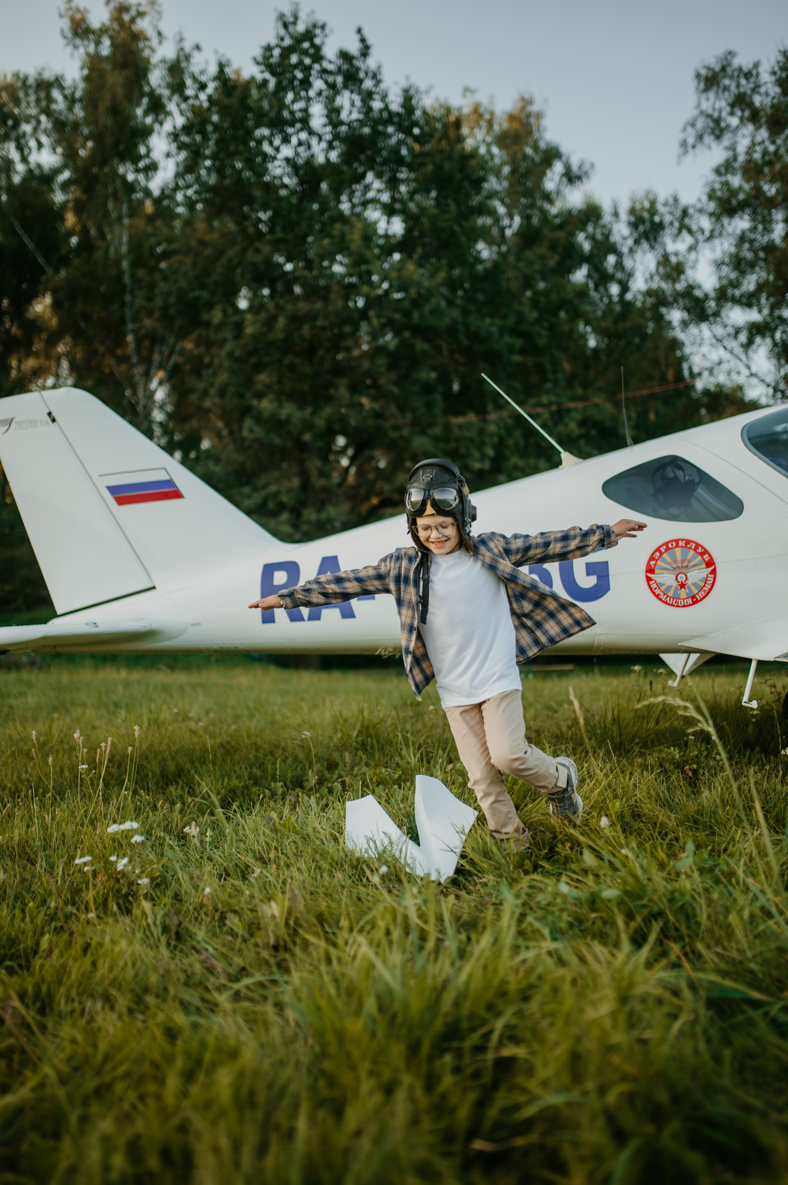 Самолеты: Женя и Костя. Свадебный, семейный и портретный фотограф в Суворове Анастасия Седыкин