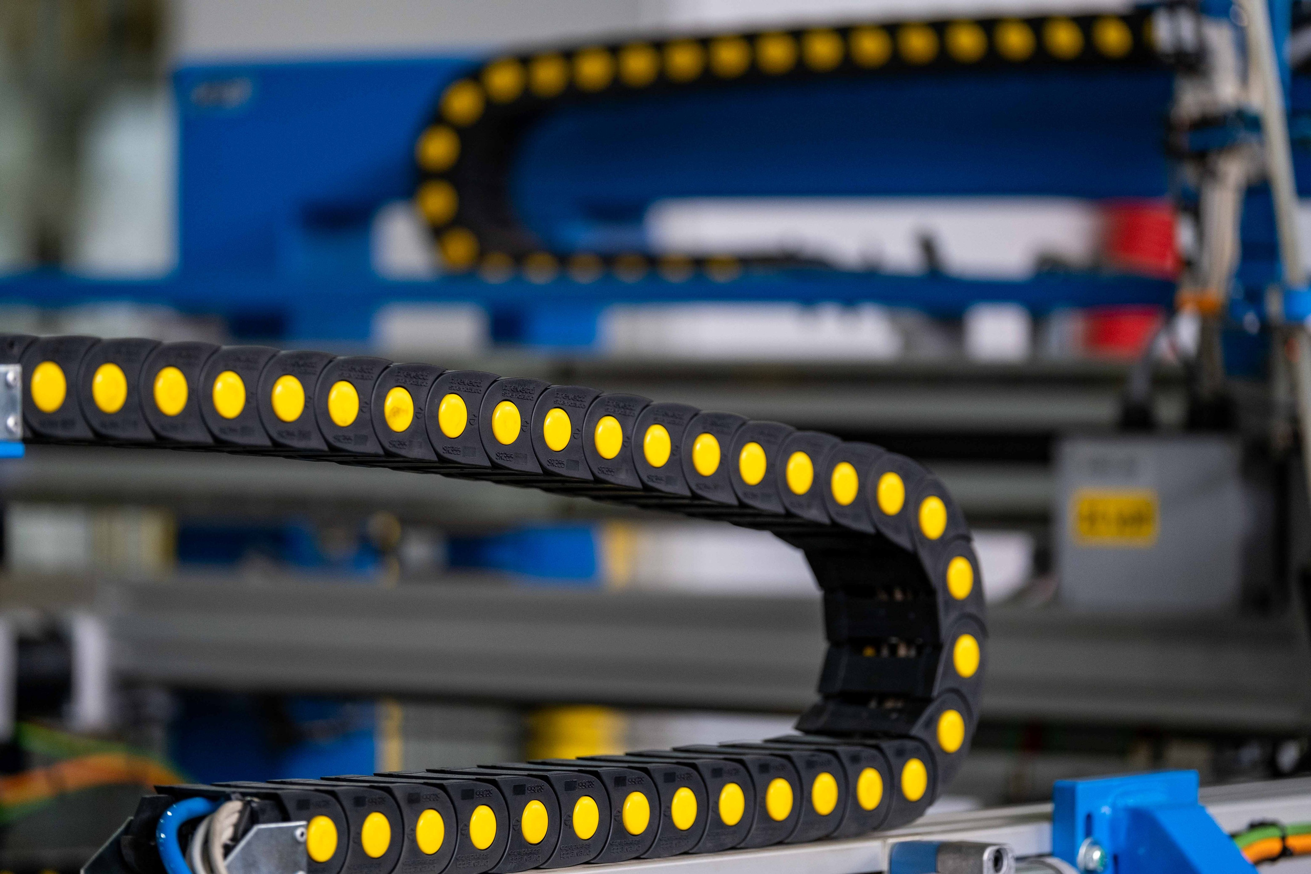 IEK — торжественное открытие производственного цеха. Фото тур