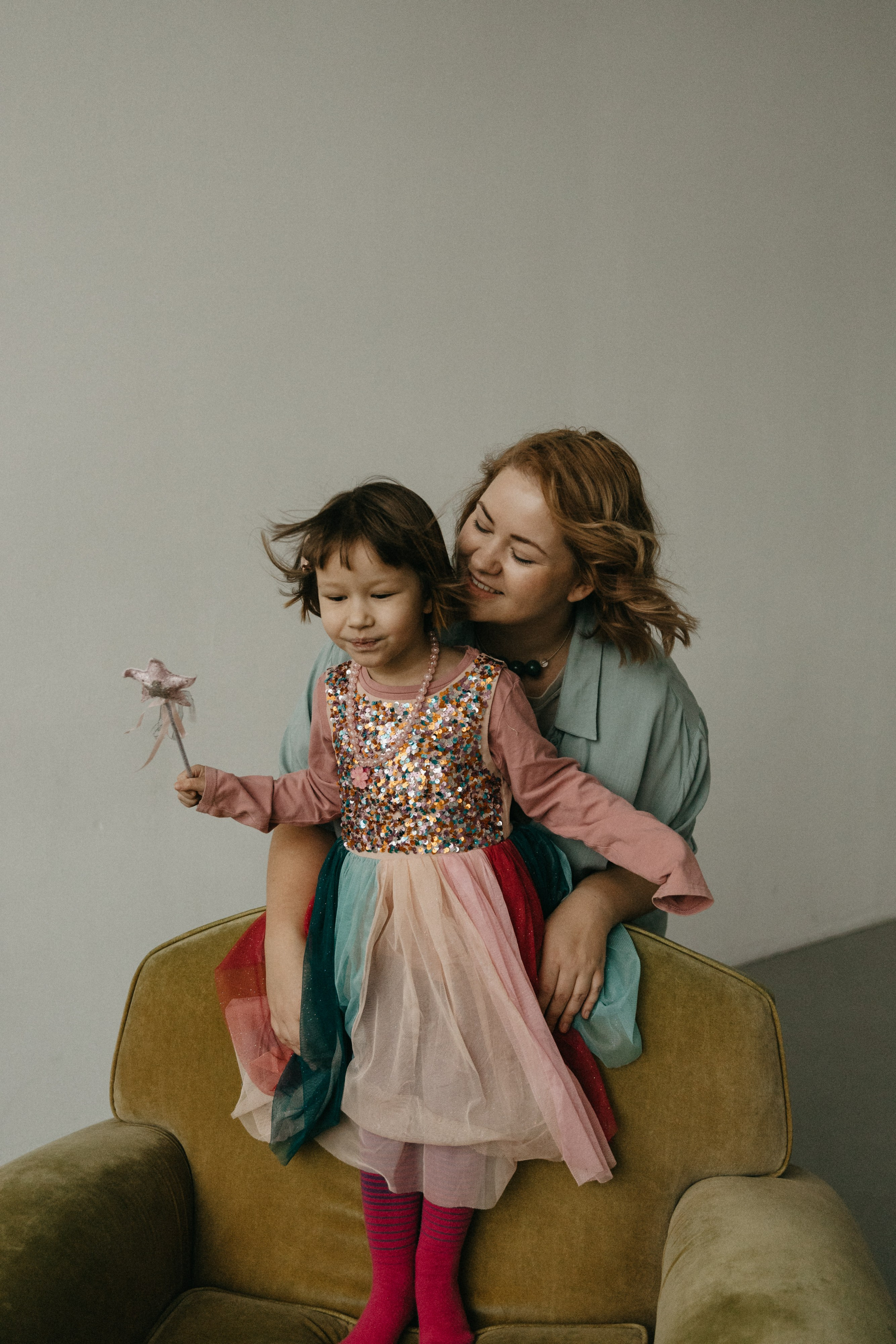 Мика, Саша, Сара. Главная