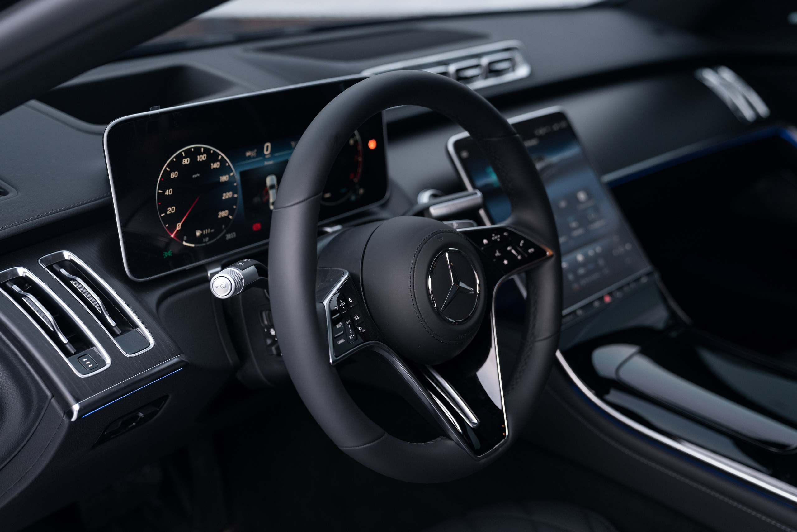 Mercedes-Benz S450. Идеальные портреты для соцсетей — Фотограф Ленар