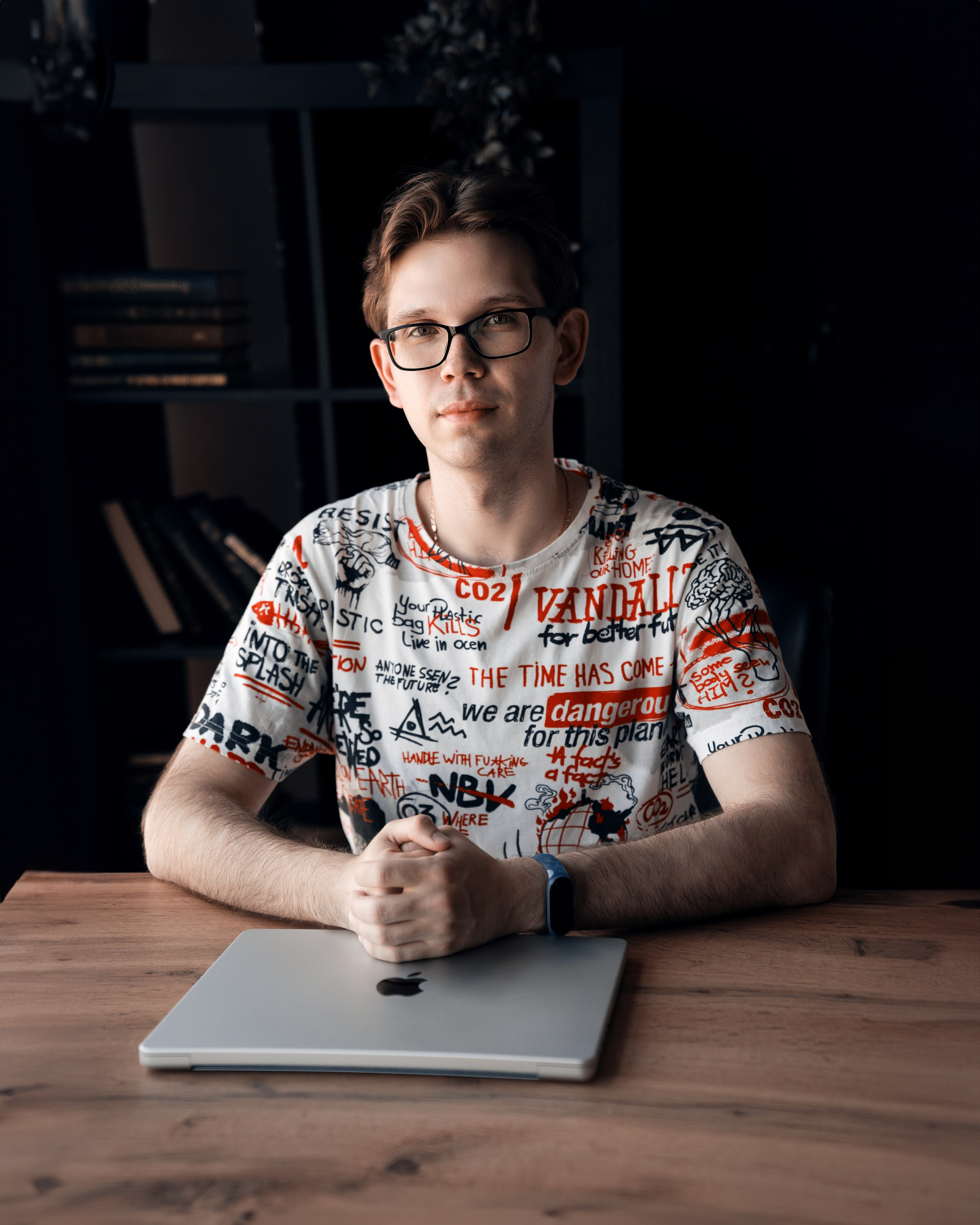 Михаил 10.08. Идеальные портреты для соцсетей — Фотограф Ленар