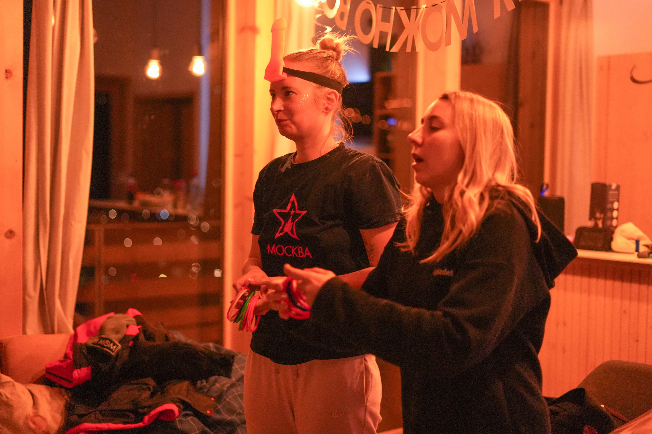 Stasy’s bachelorette party. Wedding Photographer in Barcelona and Medellin