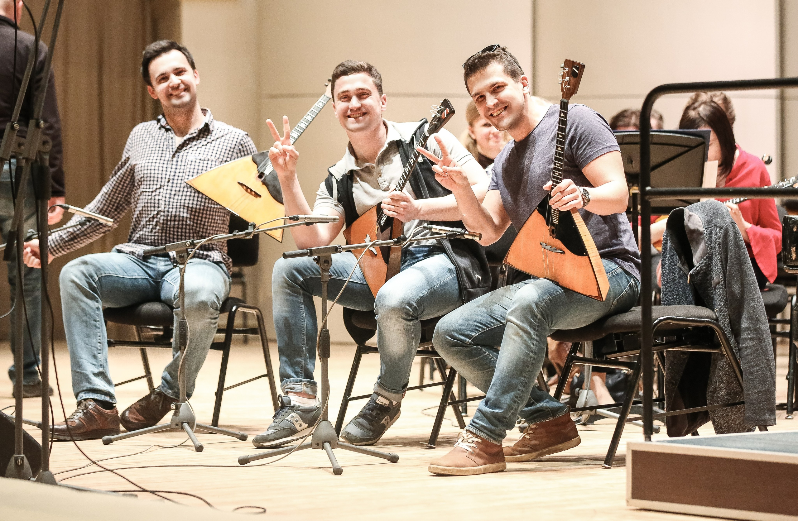 Концерт «Один виток вокруг планеты» ко Дню космонавтики. Дарья Письменюк / Darya Leitstern — фотограф, музыкант, журналист, путешественник