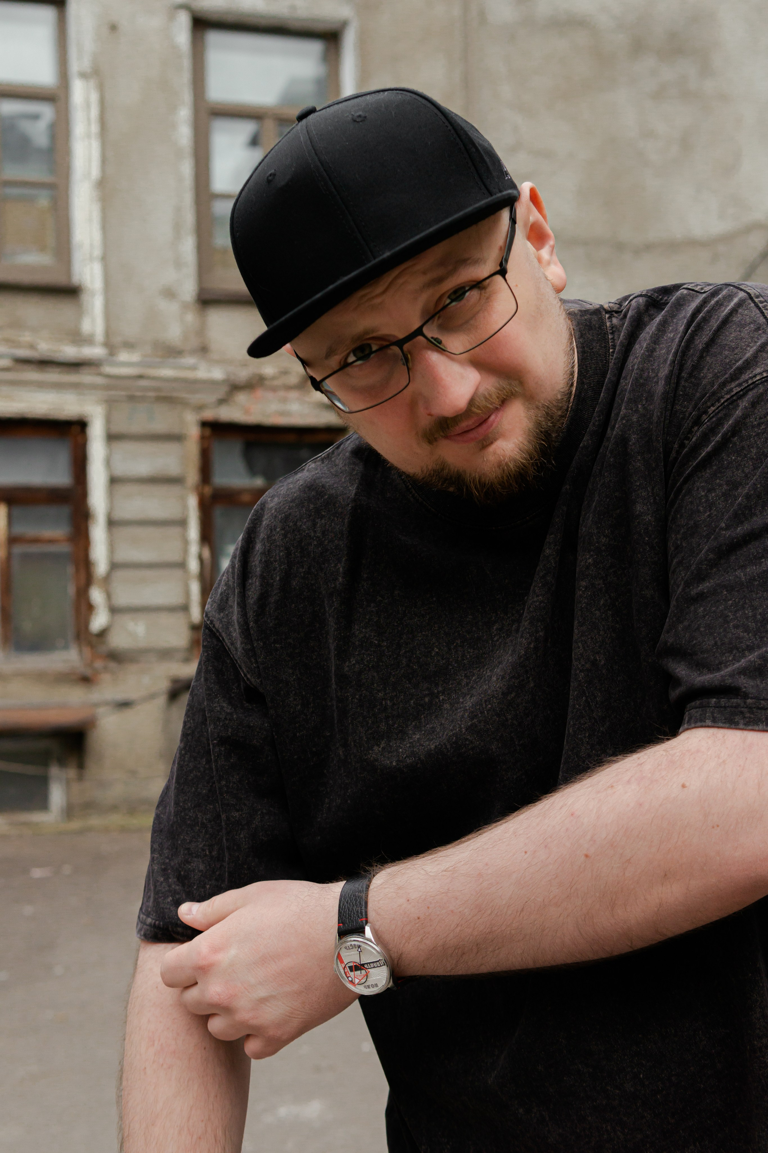 Съемка мерча БЛТ* Semiotica в городе. Фотограф-анималист Ксения Воробьева, Москва