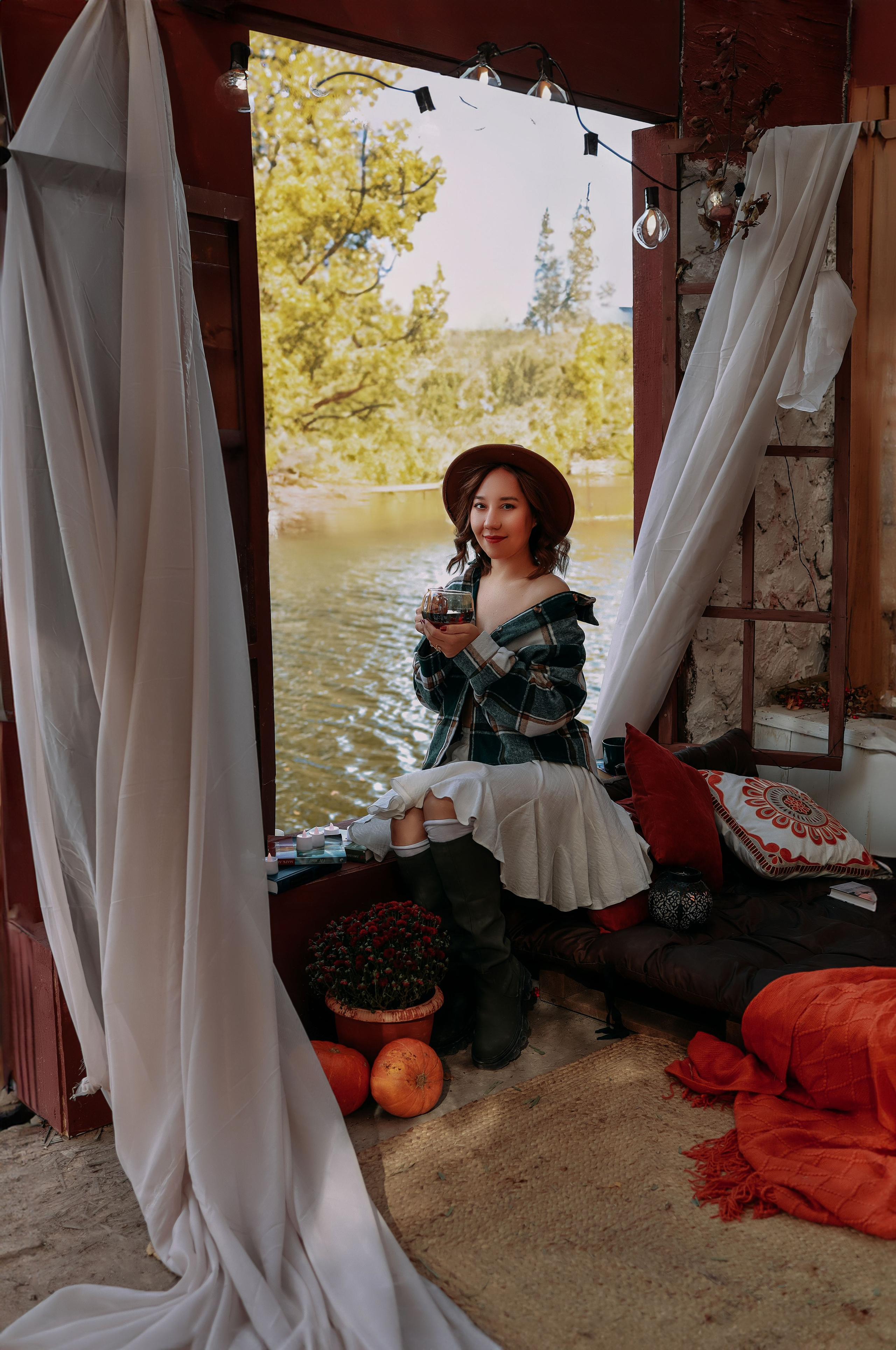 Осеняя локация около озеро. Иванова Ирина Свадебный и семейный фотограф г. Уфа