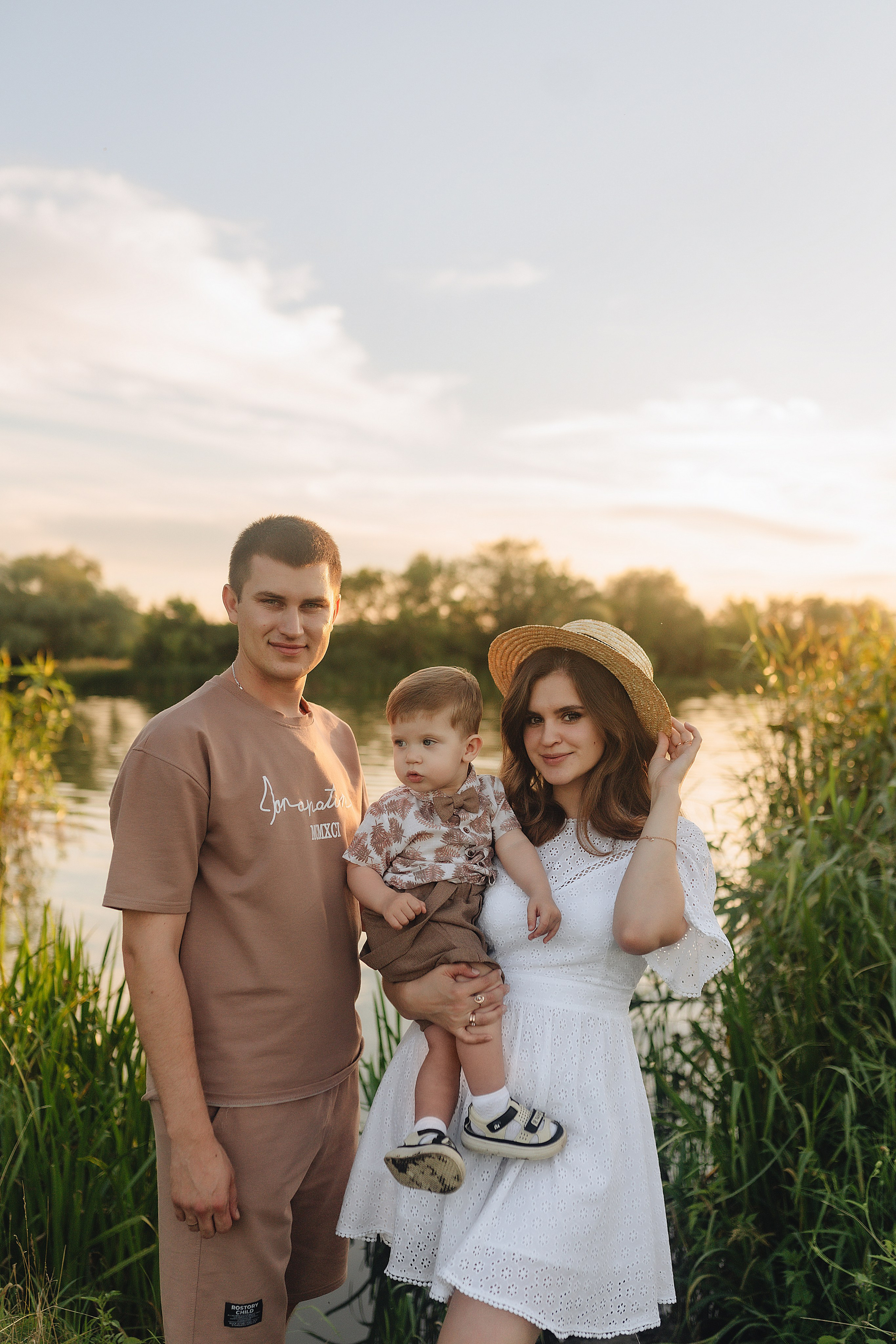 Светлана, Сергей и Женя | Семейная съемка на закате. Фотограф Карина Шмулёва. Воронеж и область