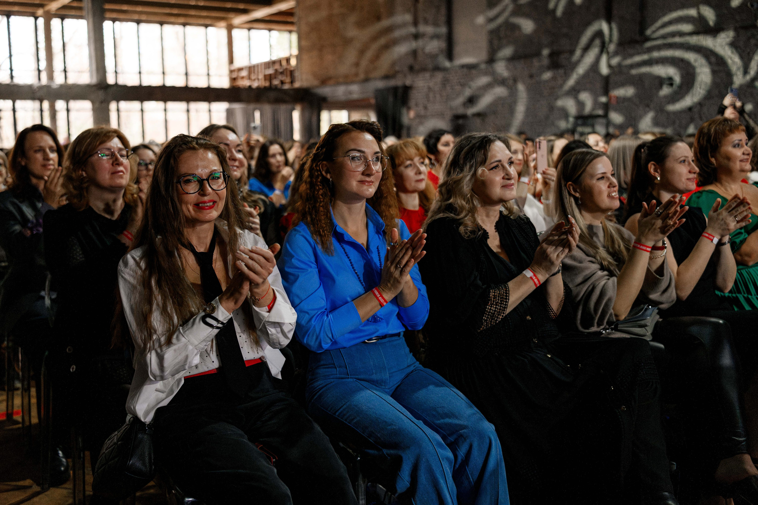 YOUTUBE ЖУРНАЛ ЖЕНЩИНЫ. Максим Комаров — Профессиональный фотограф