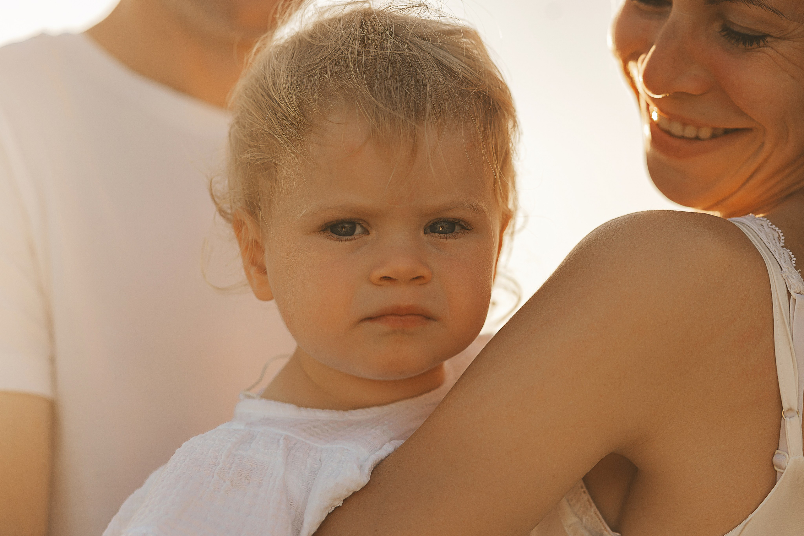 Фотосессия в поле со стогами. Семейный и женский фотограф в Москве Надежда Воробьева