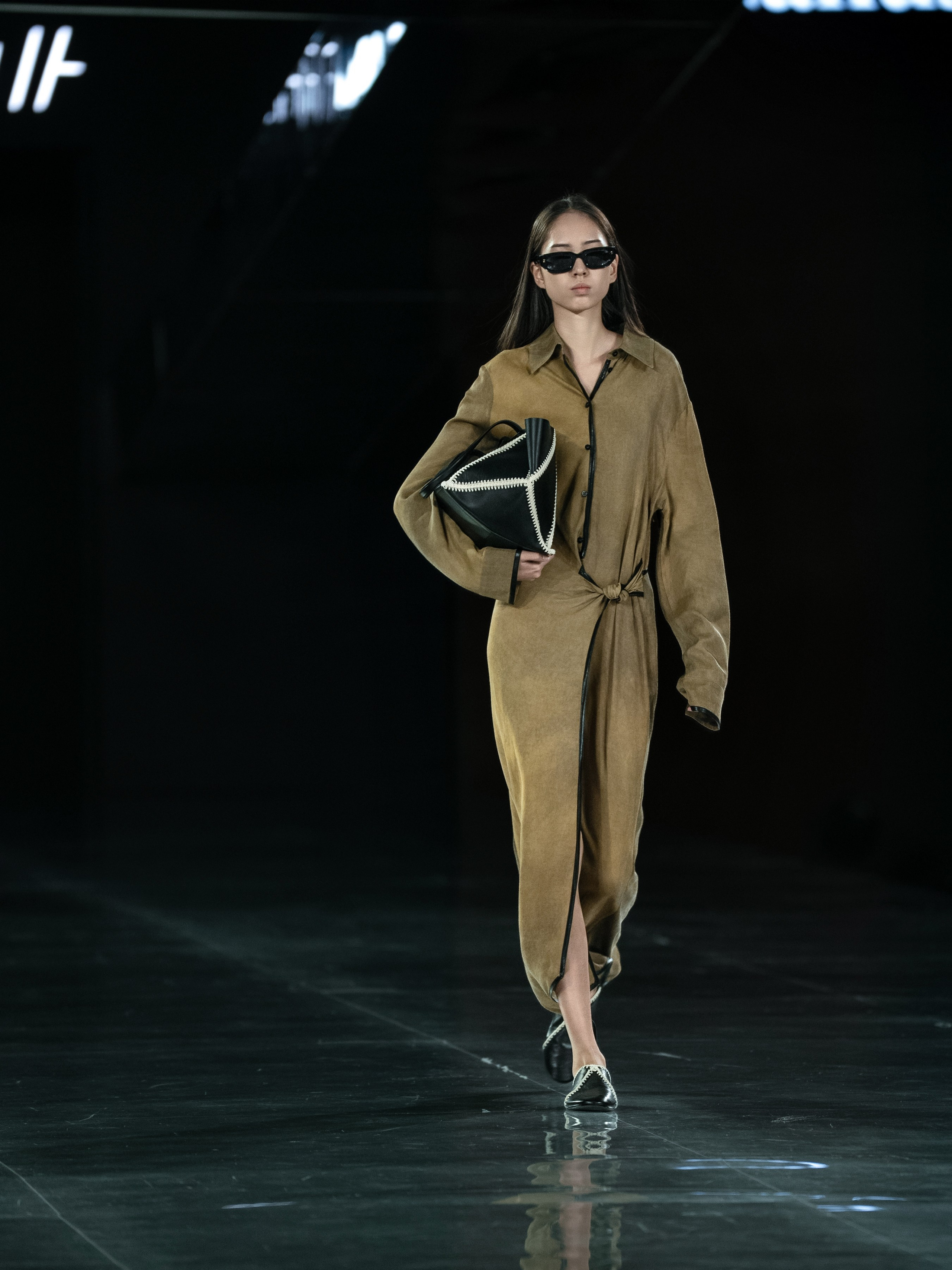 Visa Fashion Week Nanushka. Сайт Алматинского НЮ АРТ, будуар и фэшн фотографа Дениса Карпенко