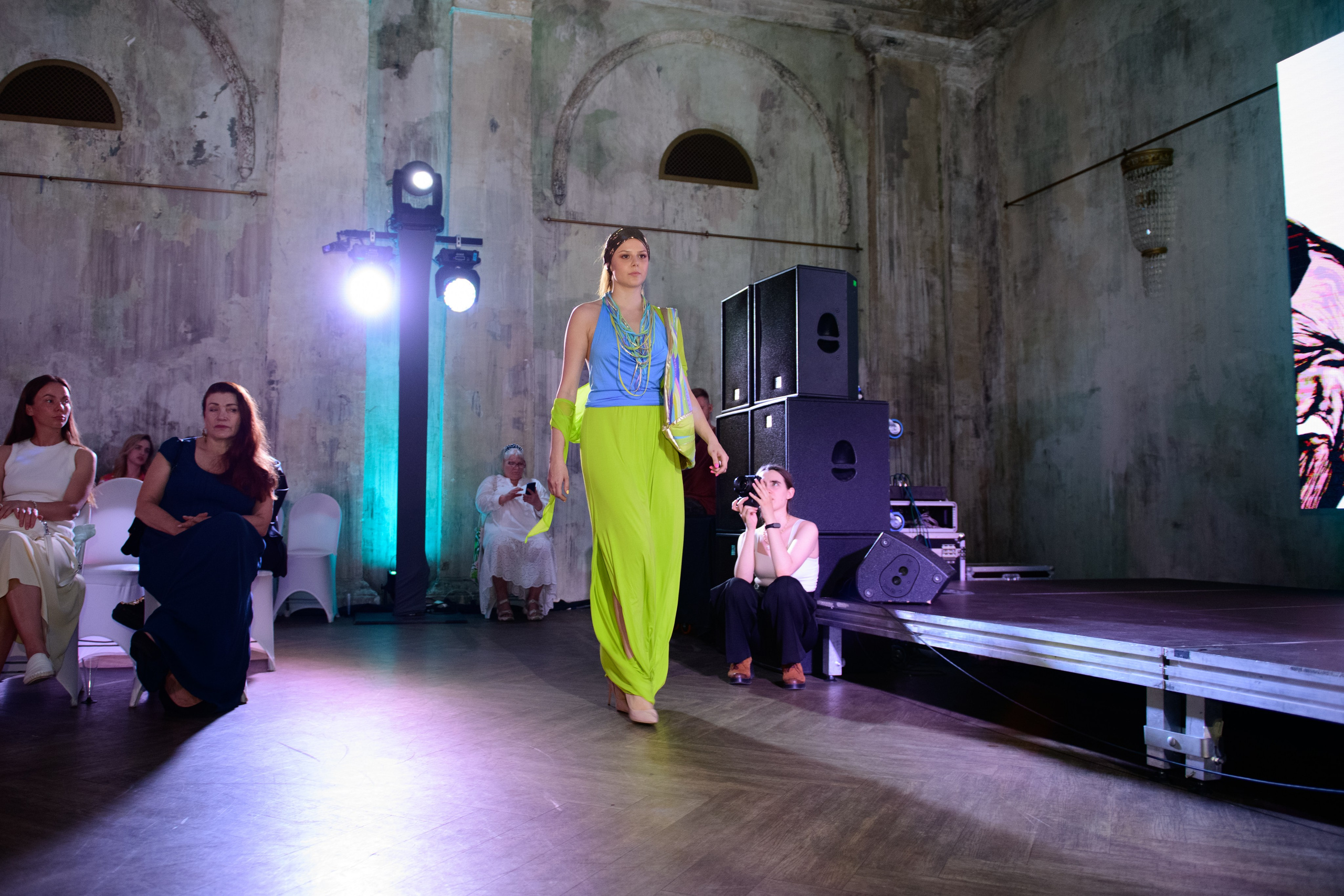 Модный показ «Аллея моды». Организация и проведение фотосъемок в Санкт-Петербурге. Фотограф Смирягин Илья