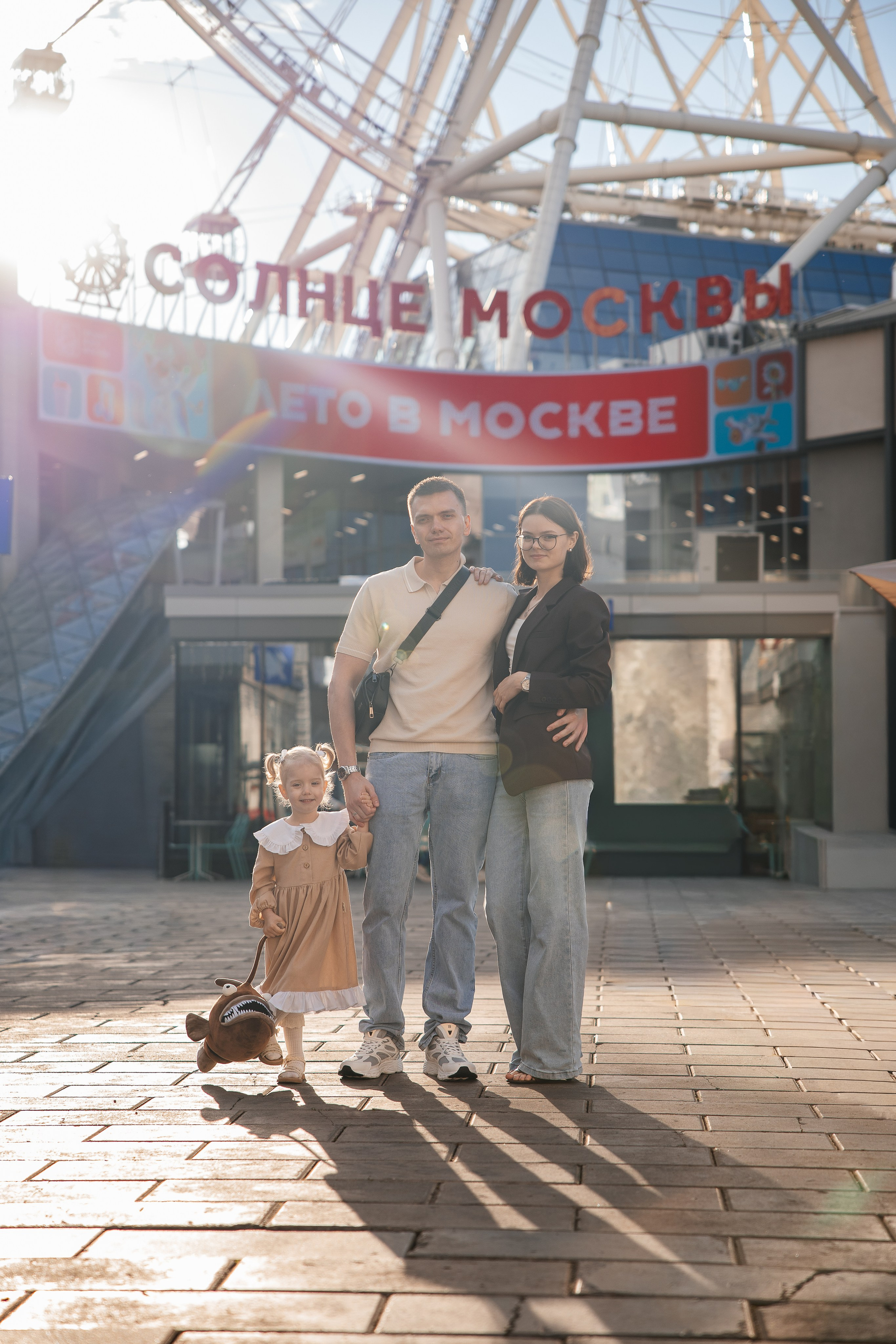 Семейная прогулка на ВДНХ. Свадебный и семейный фотограф в Москве Красинская Мария