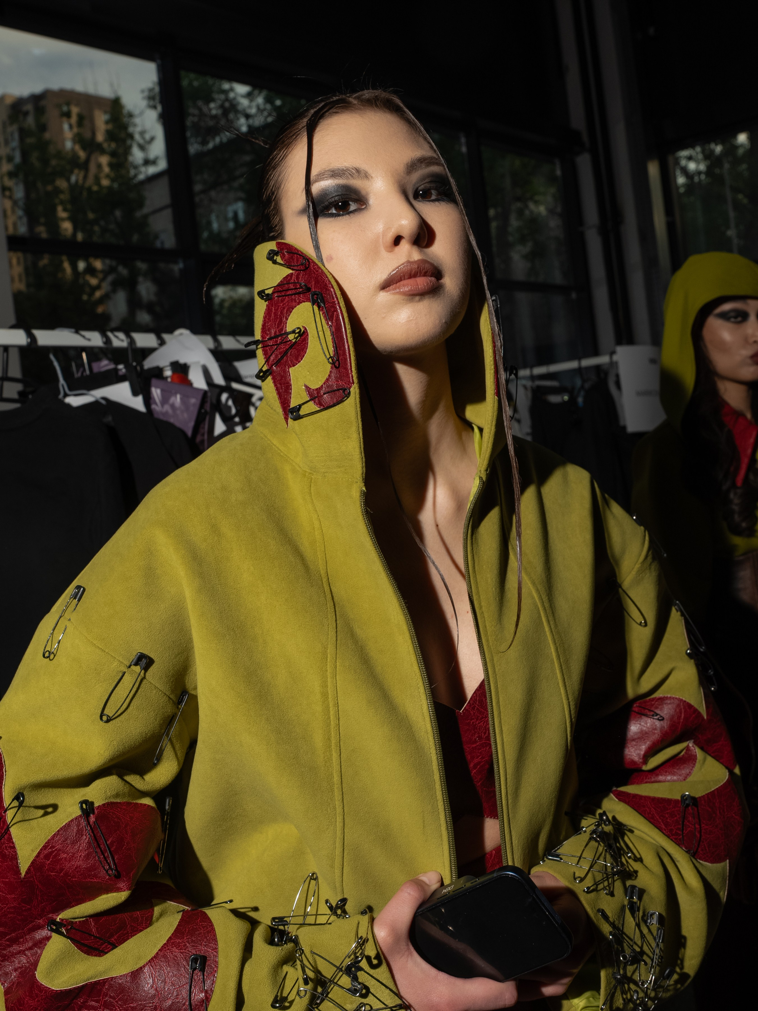 Visa Fashion week Almaty Backstage Day 3. Сайт Алматинского НЮ АРТ, будуар и фэшн фотографа Дениса Карпенко