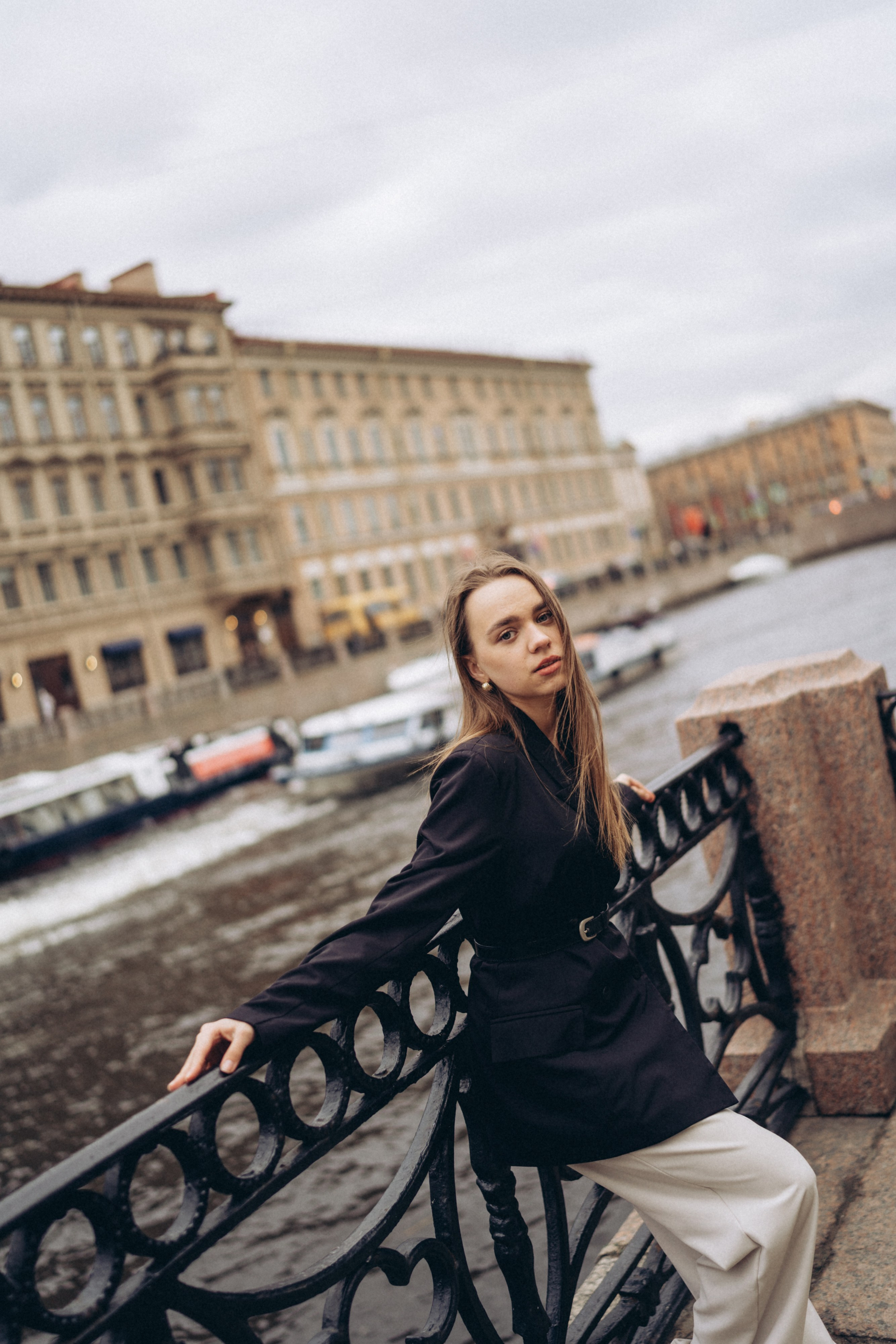 Анна / Прогулка по городу. Фотограф в Санкт-Петербурге — Лучина Екатерина