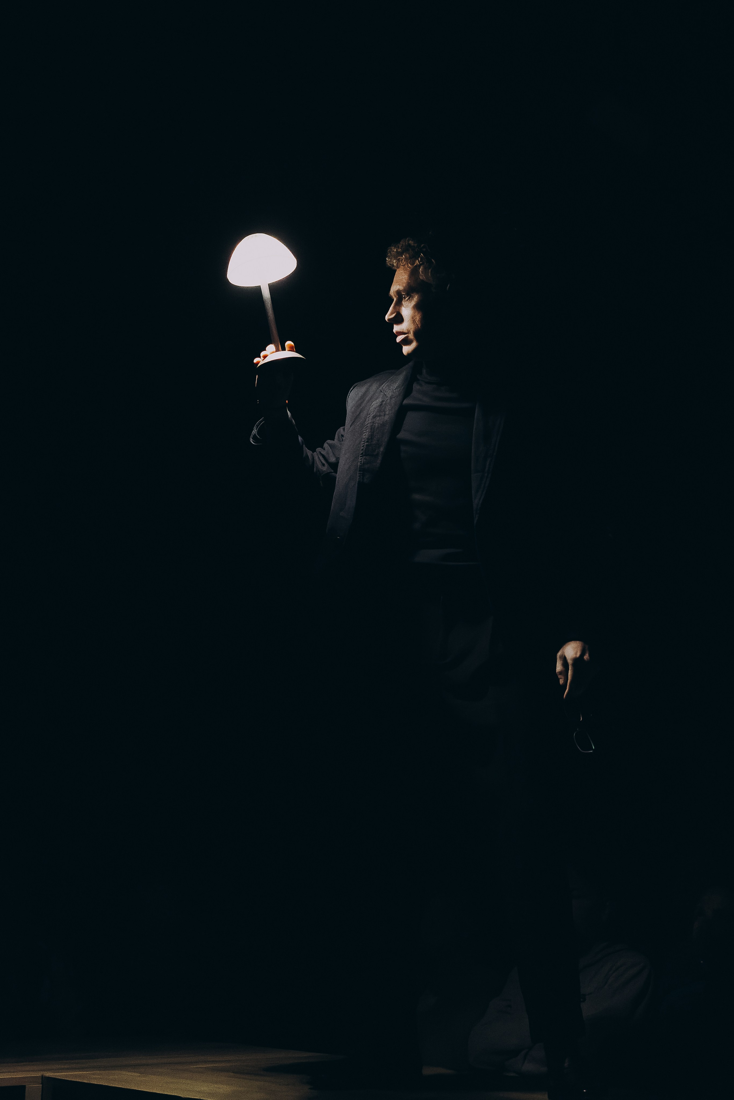 МХТ им. Чехова, «Флешбэк 2002». Фотограф и режиссер Московко Екатерина