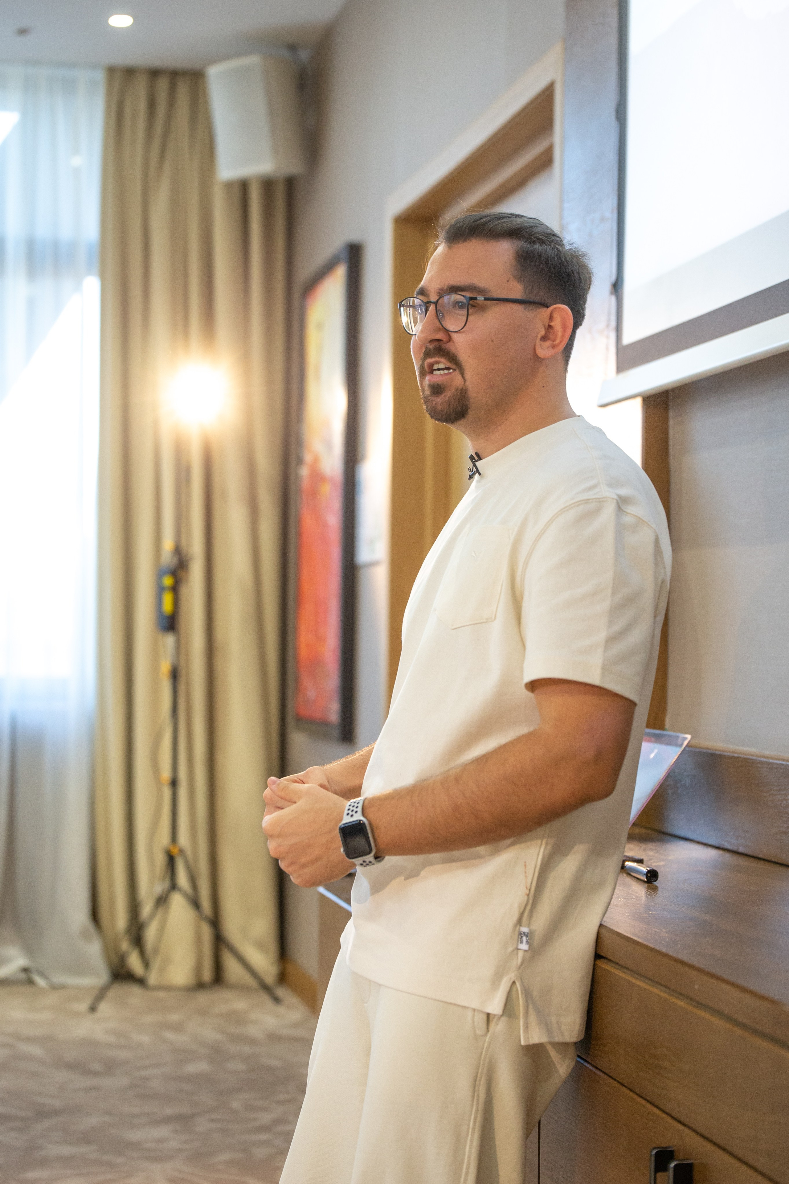 Тренинг (DoubleTree by Hilton Almaty). Jora Abramov | Коммерческий и репортажный фотограф в Алматы