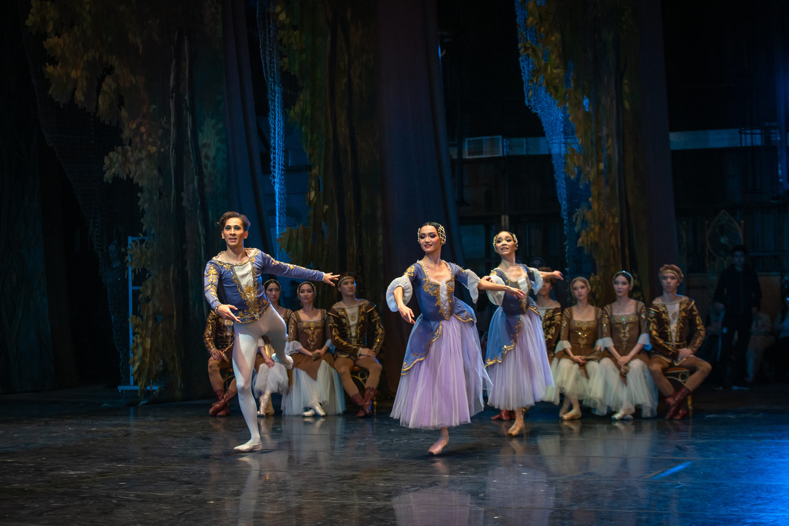 «Лебединое озеро» ГАТОБ г. Алматы 2024. Jora Abramov | Коммерческий и репортажный фотограф в Алматы