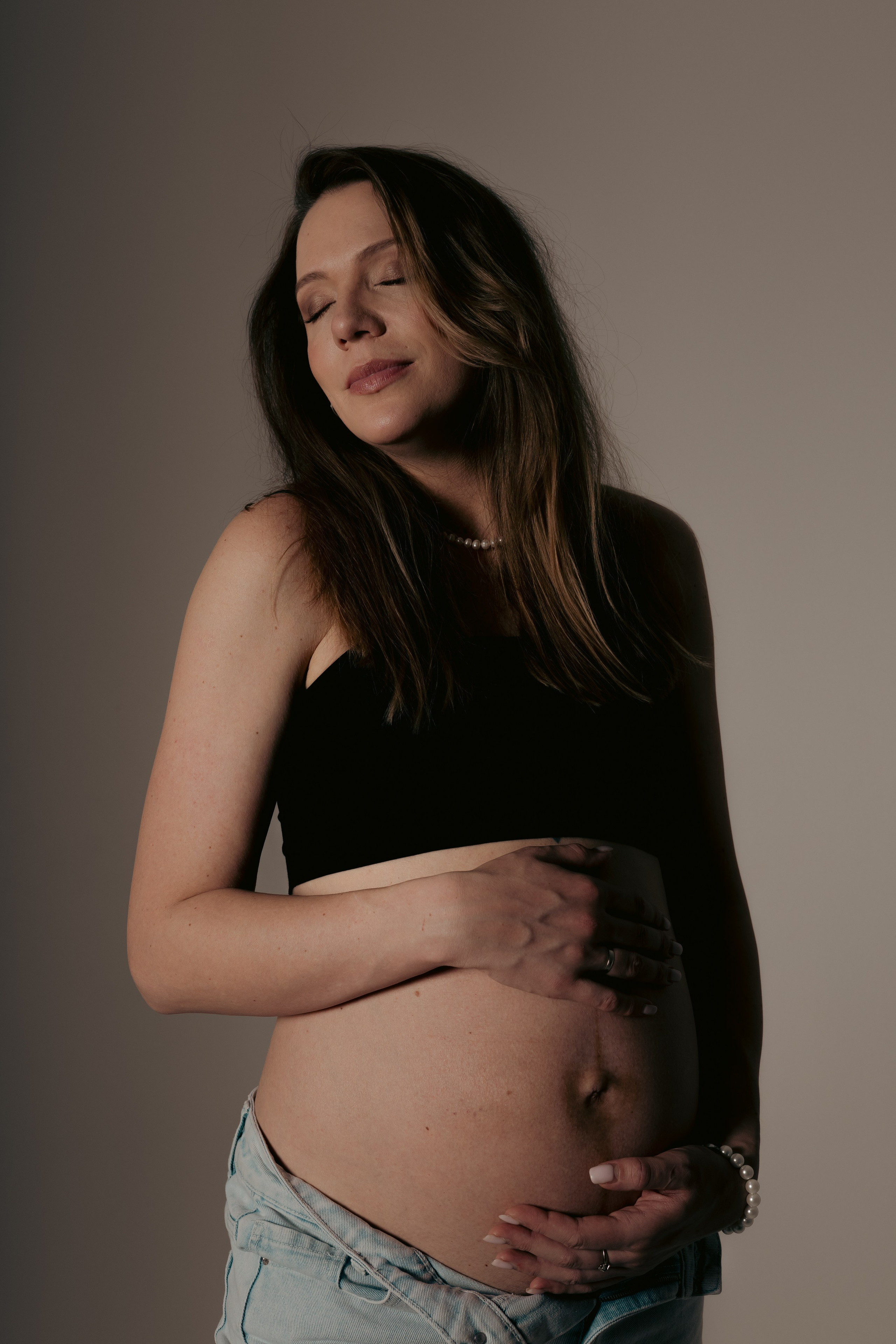 Ангелина и Роман. Фотограф Julia Milton | Портреты, съемки для маркетплейсов, лавстори, съёмка беременности в Санкт-Петербурге. Обучение фотографии в Спб очно