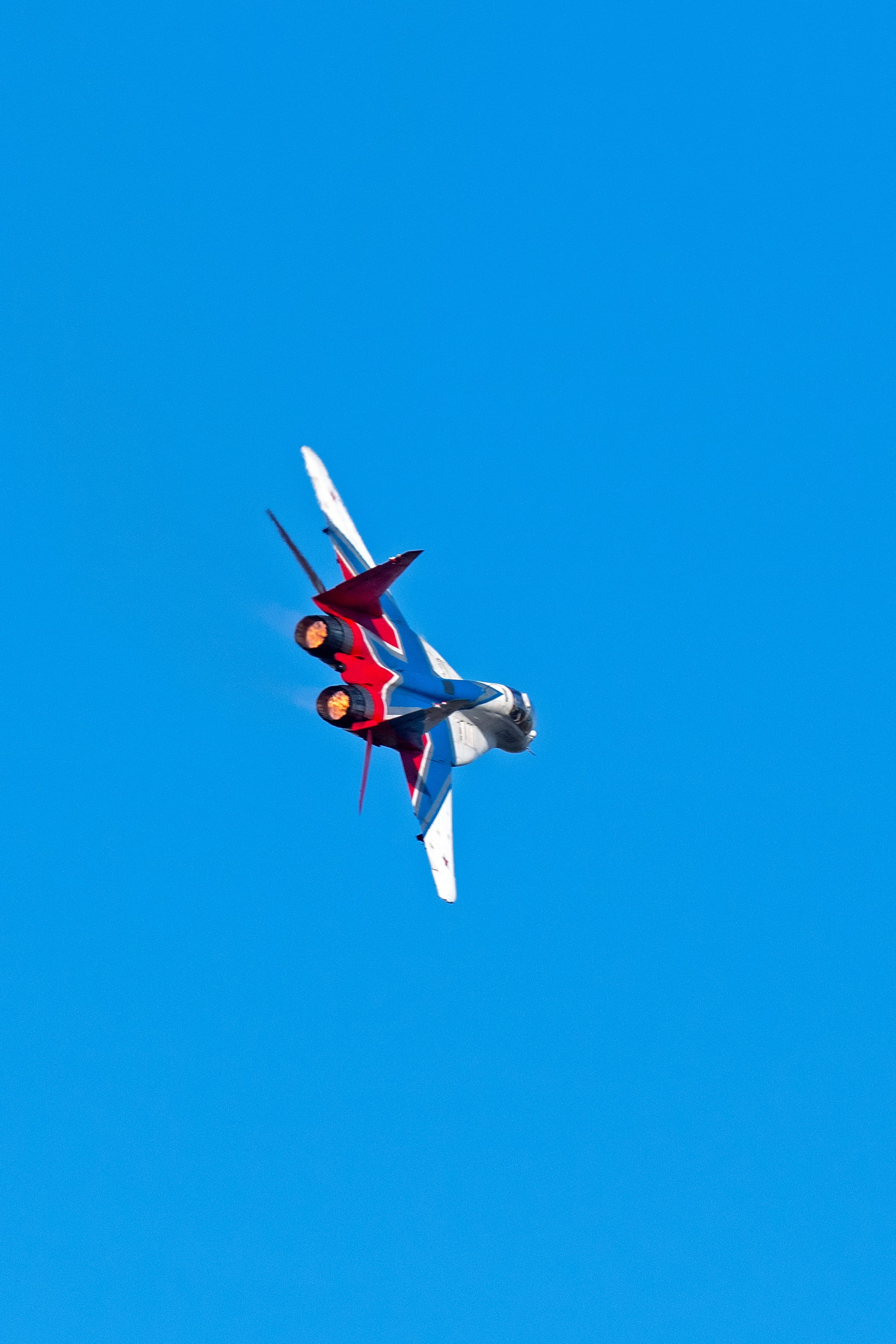 Авиация: самолеты, вертолеты, небесные зарисовки. От прошлого к будущему авиации через фотографию