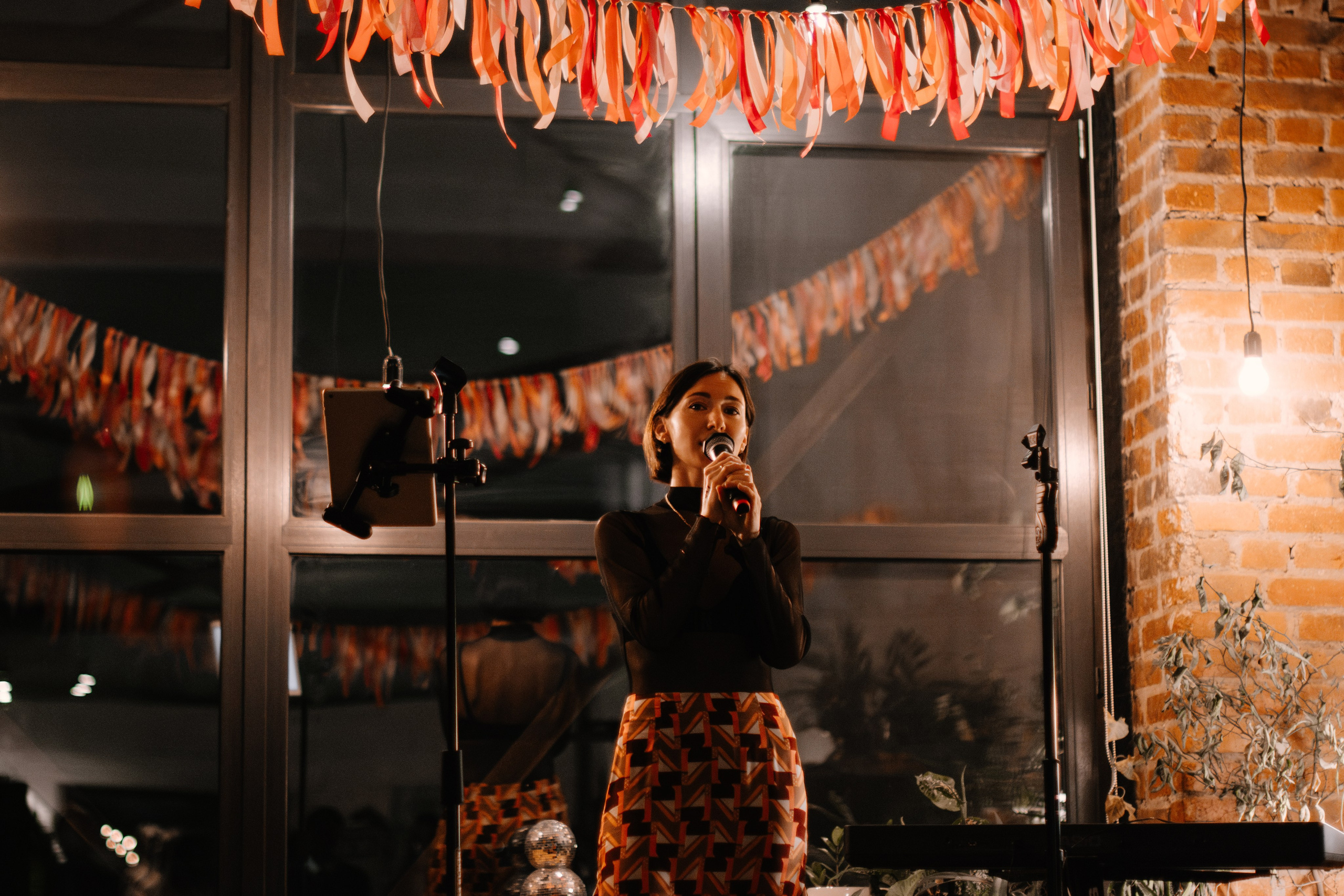 Квартирник MUZOTEKA: «Осенний ДеПесняк». Фотограф в Челябинске Любовь Денисенко