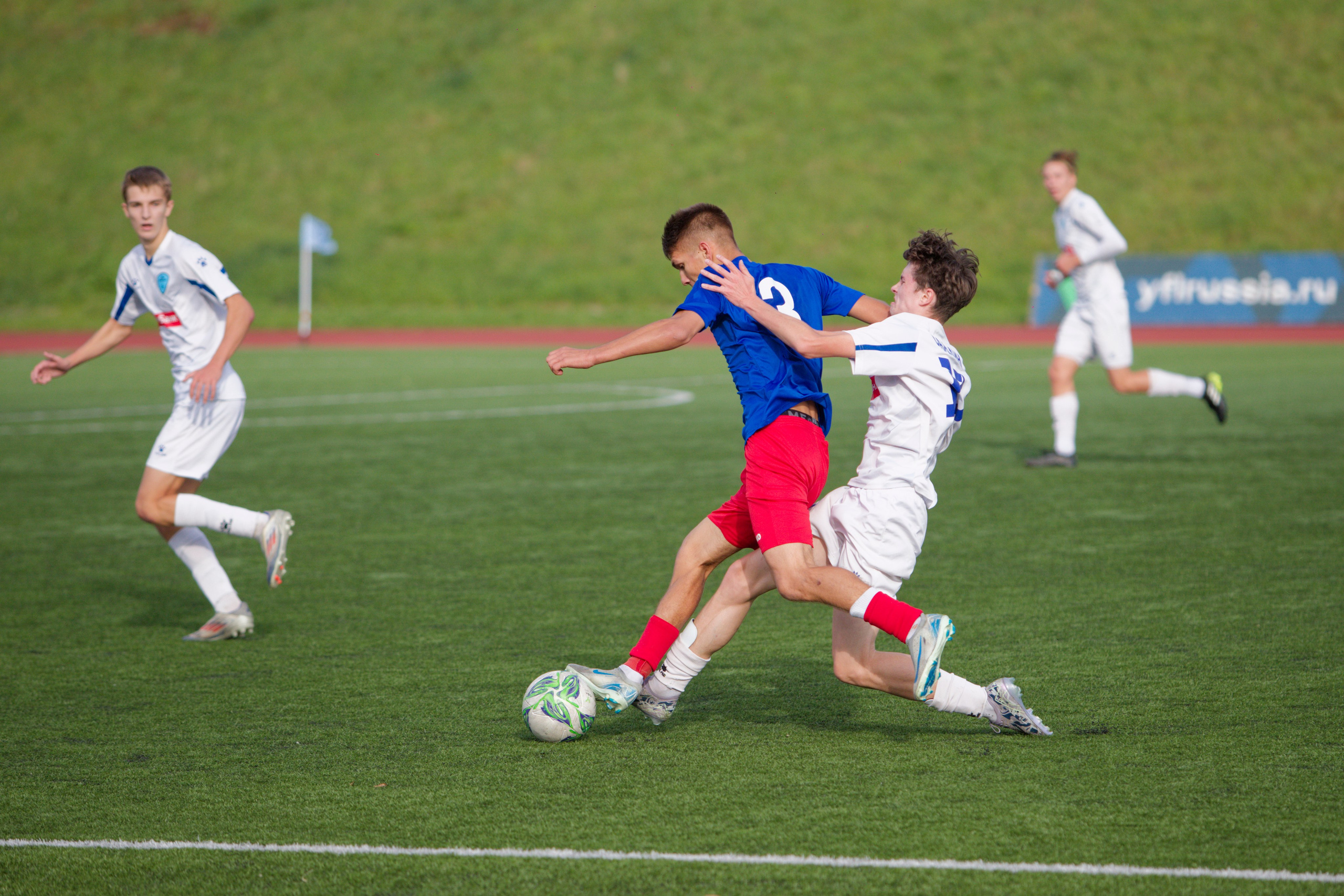 Матч ЮФЛ Сахалин-Хабаровск (U-18). Кутузов Евгений Фотограф в Южно-Сахалинске