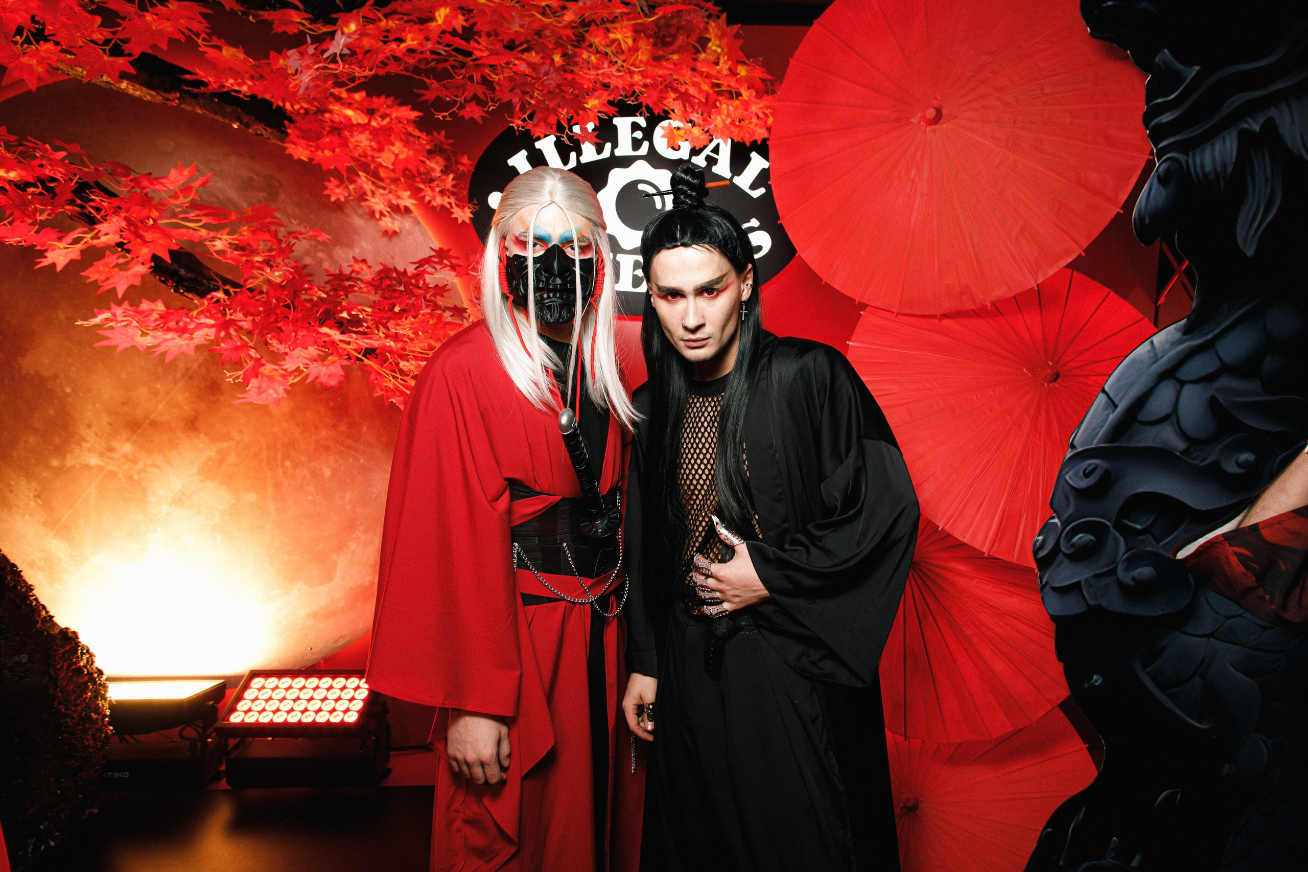 ILLEGAL FRIENDS | ASIA. СВОИ. ФОТООТЧЕТЫ-СОБЫТИЯ-МЕСТА