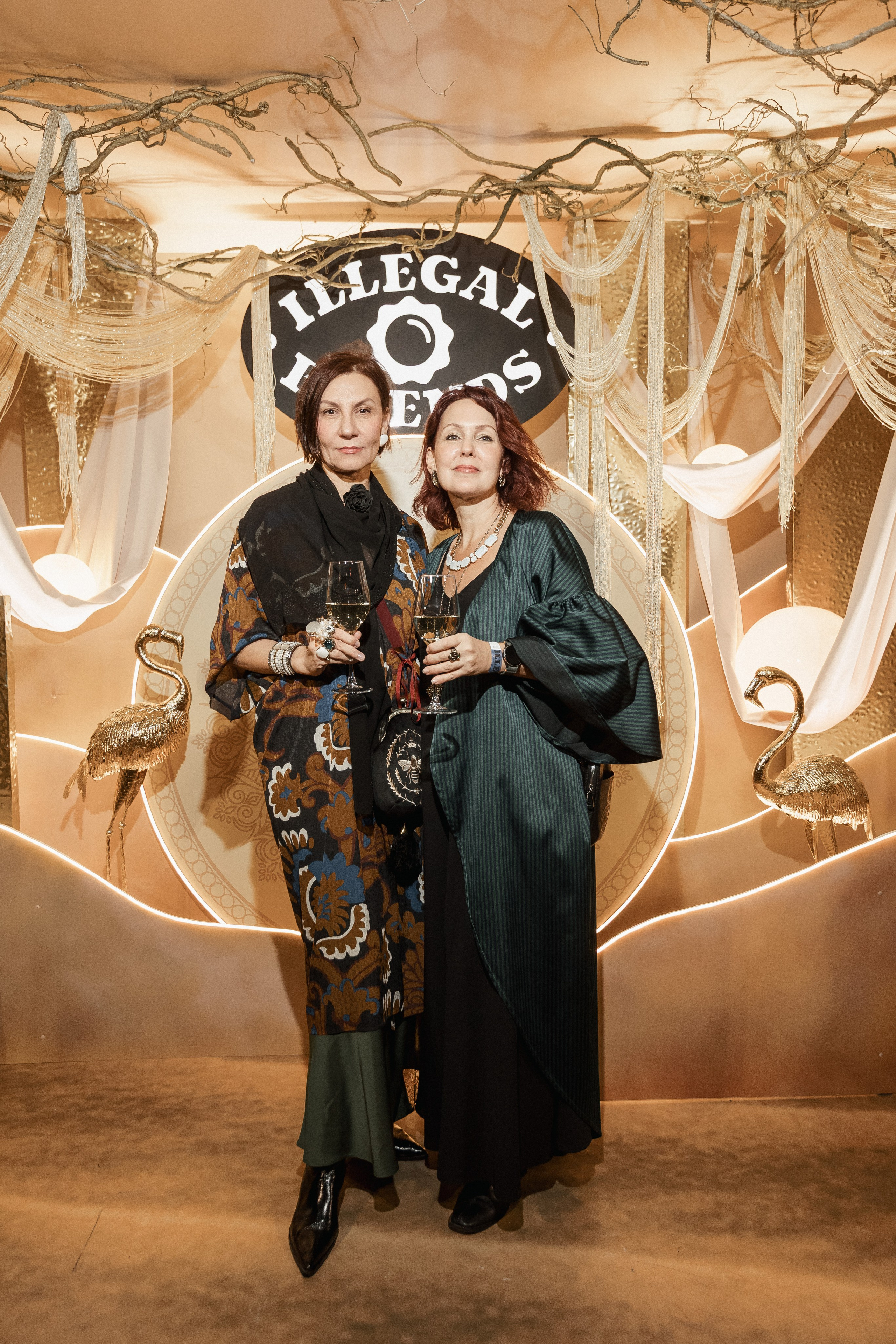 ILLEGAL FRIENDS — MIRAGE [PART I]. СВОИ. ФОТООТЧЕТЫ-СОБЫТИЯ-МЕСТА