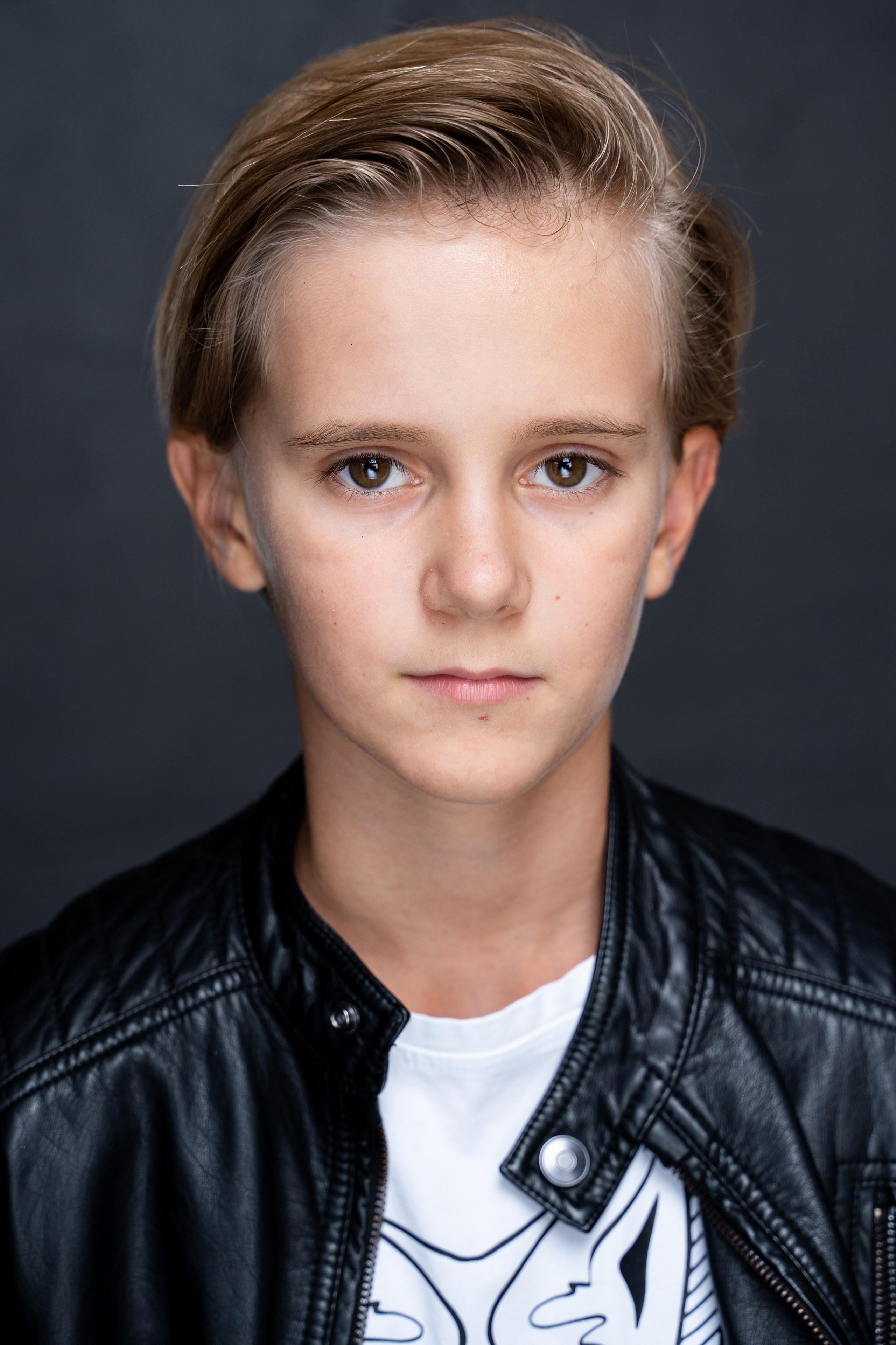 ГЕОРГИЙ. Портретный фотограф. Актёрское портфолио