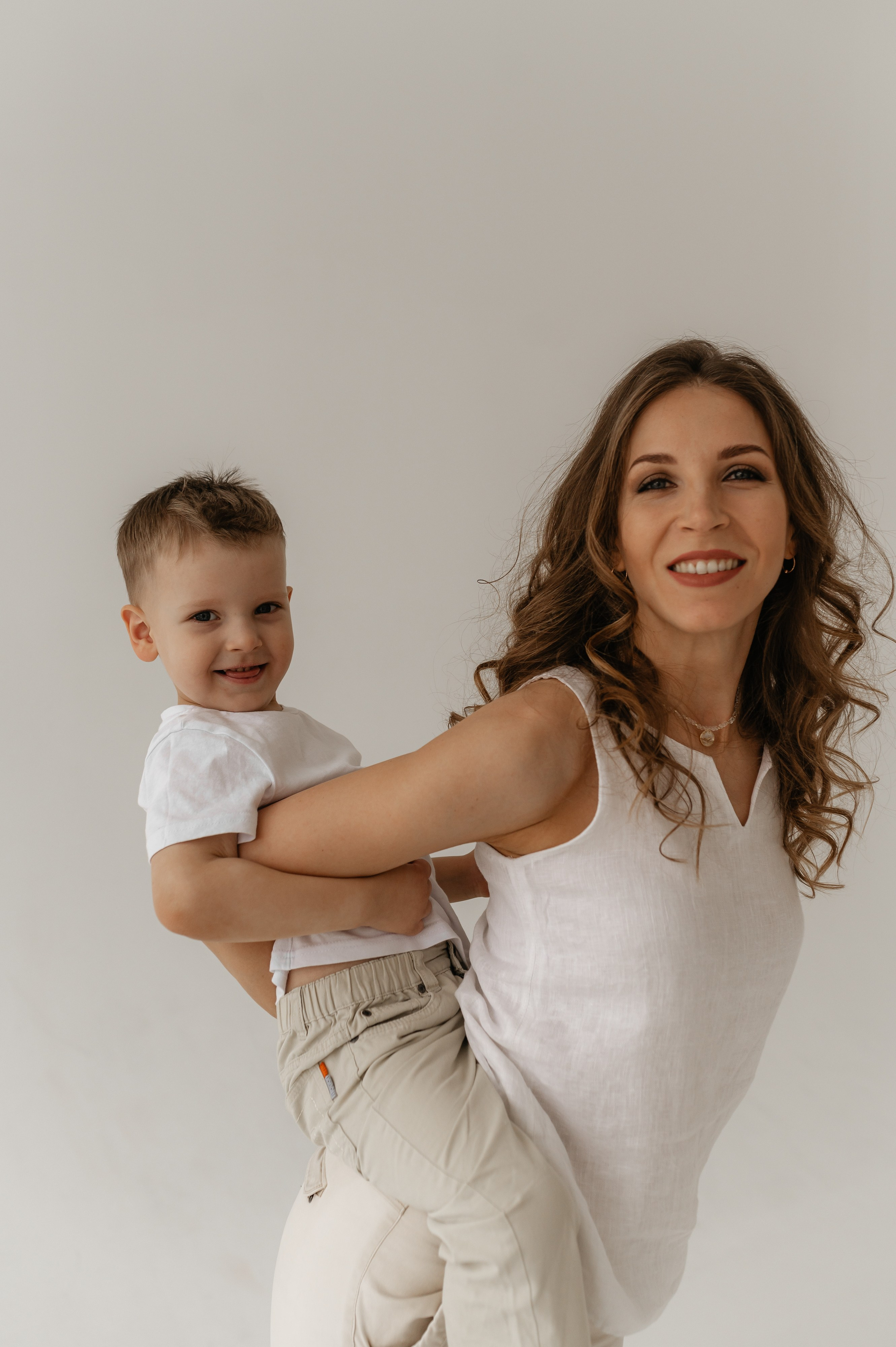 Семейная на циклораме. Главная