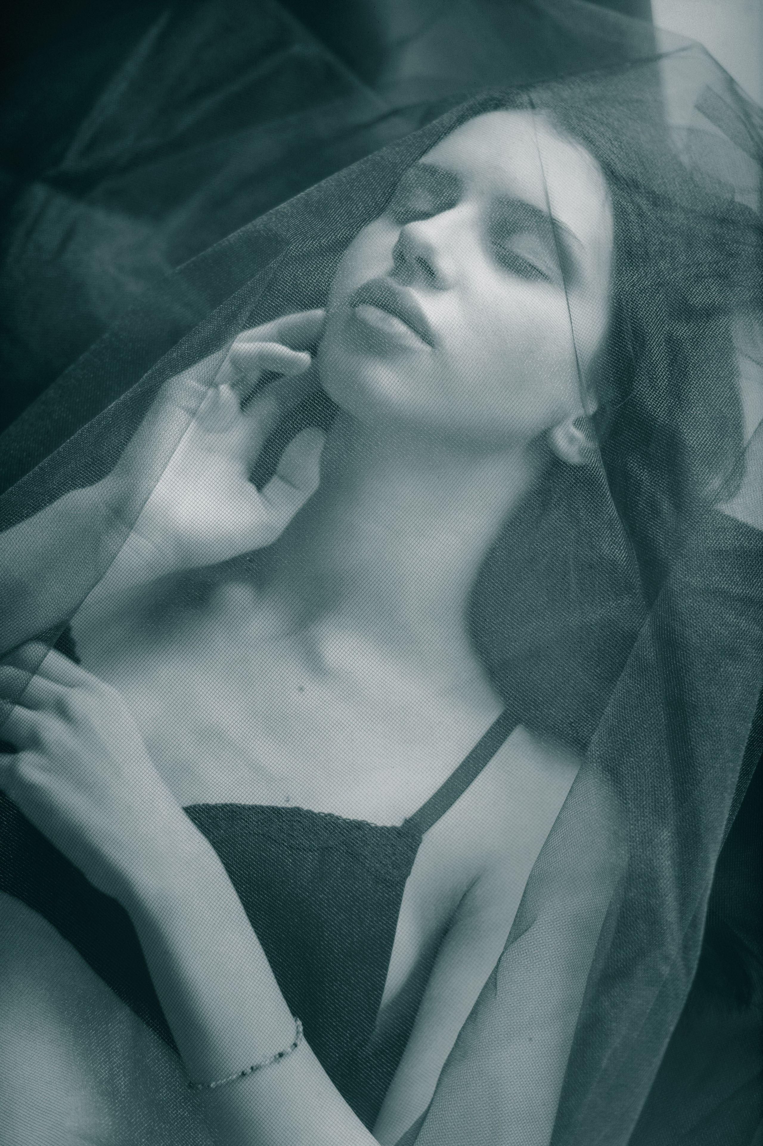 Черный фатин. Сергей Новиков Фотограф Москва