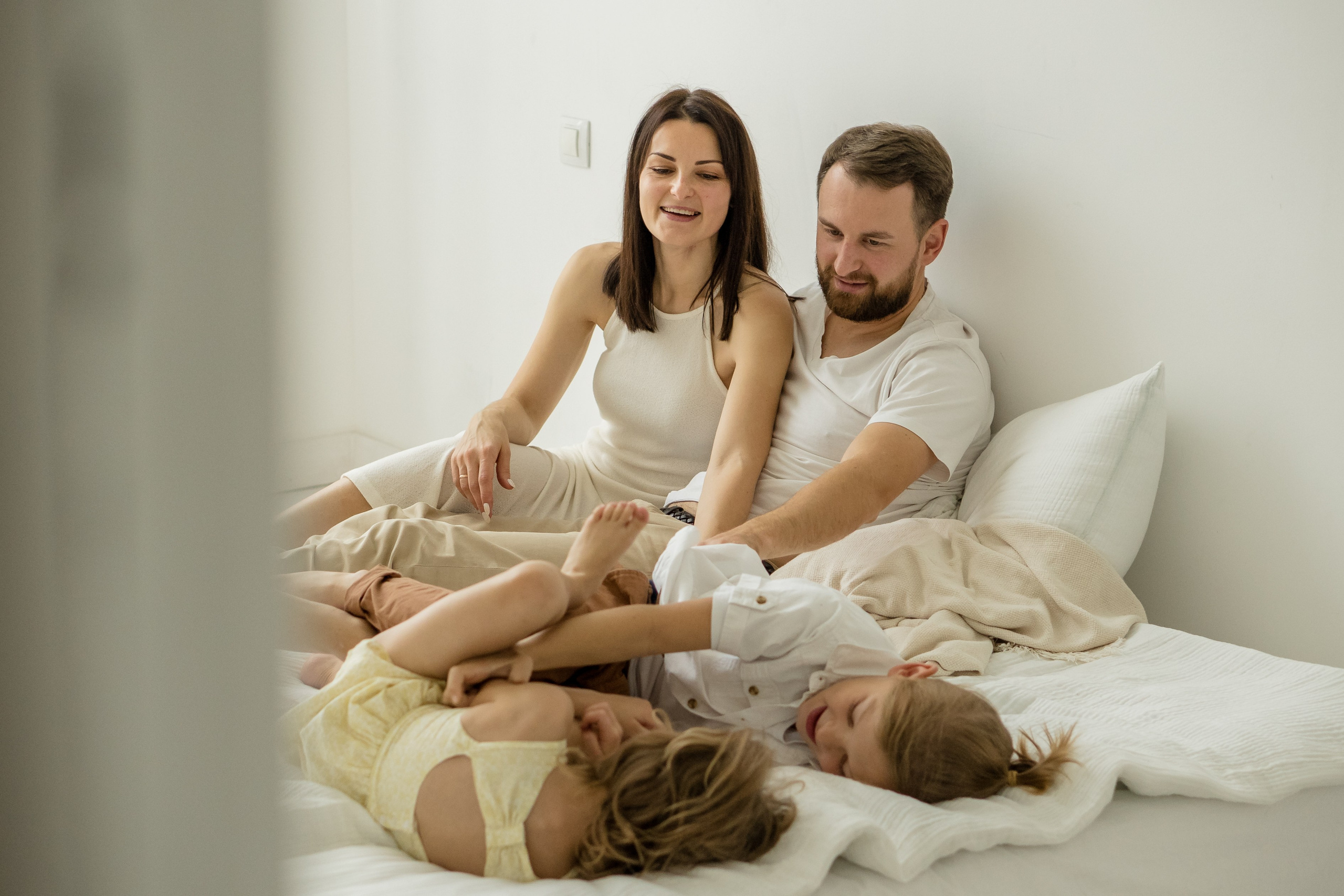 Семейная фотосессия семьи К. в фотостудии. Фотограф Ольга Игорева