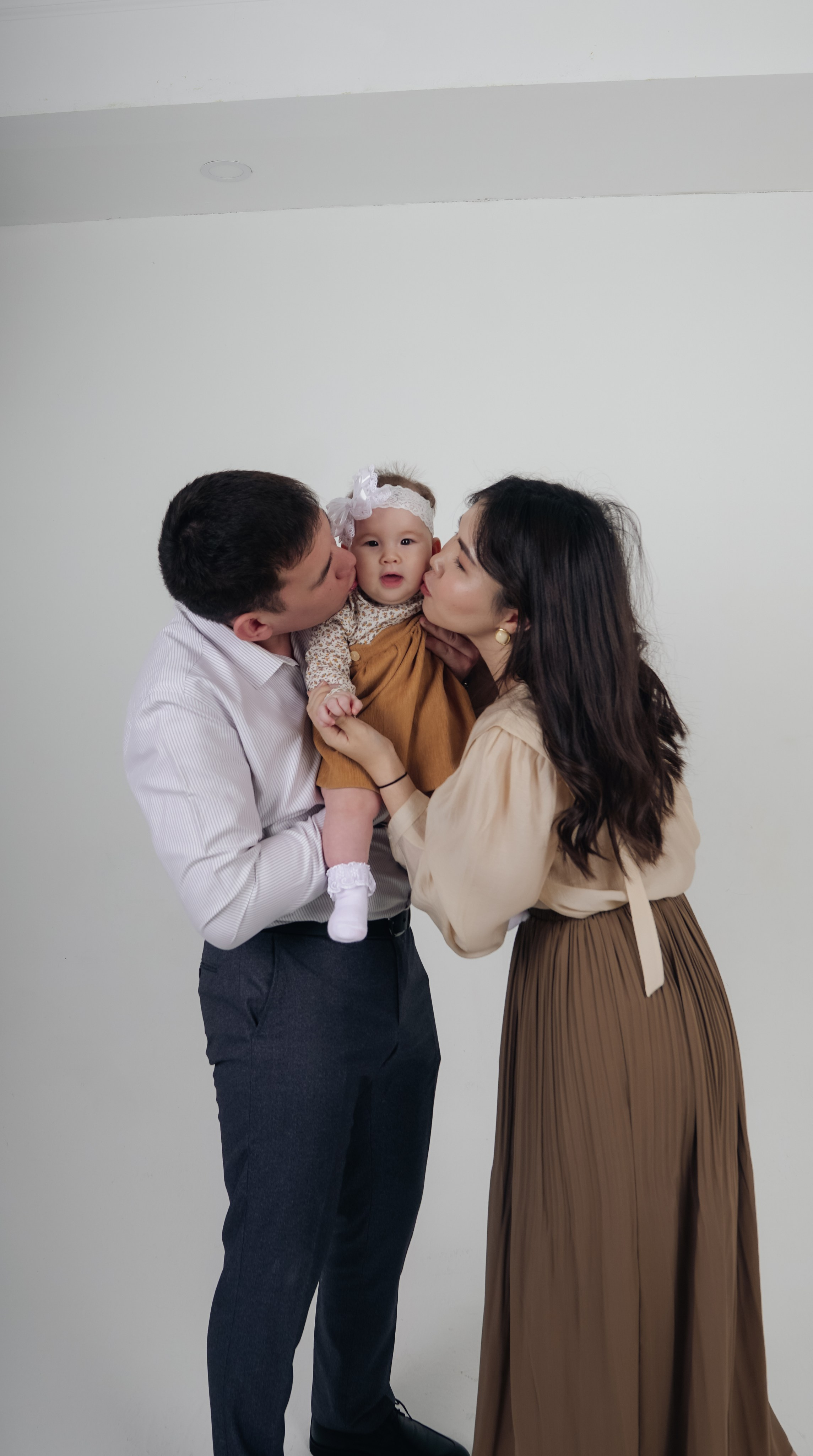 Family story. Уличный и студийный фотограф в Астане Ержанов Нурасыл