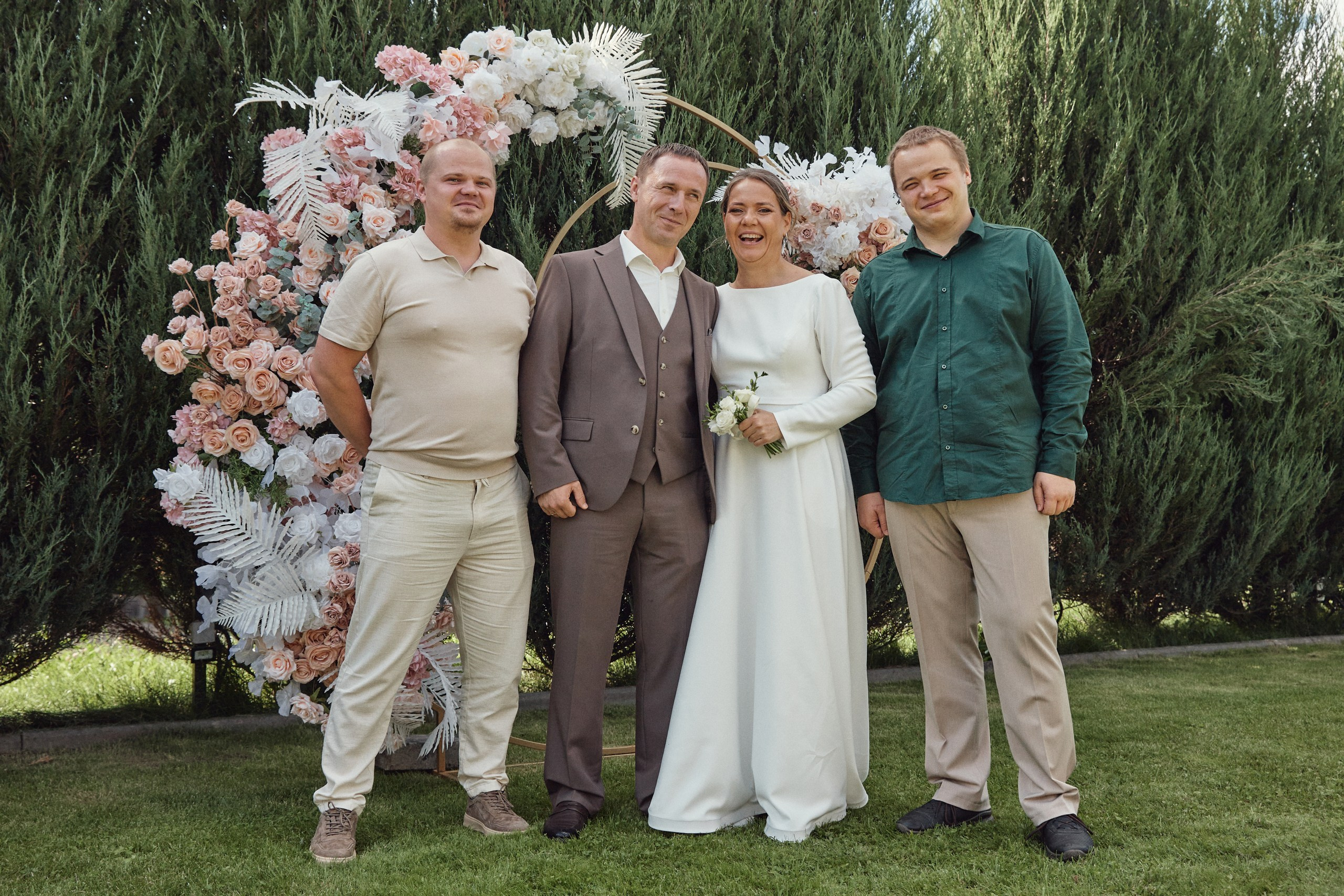 Счастье здесь. Свадебный фотограф Антон Артюшин. Работаю в Нижнем Новгороде и Москве