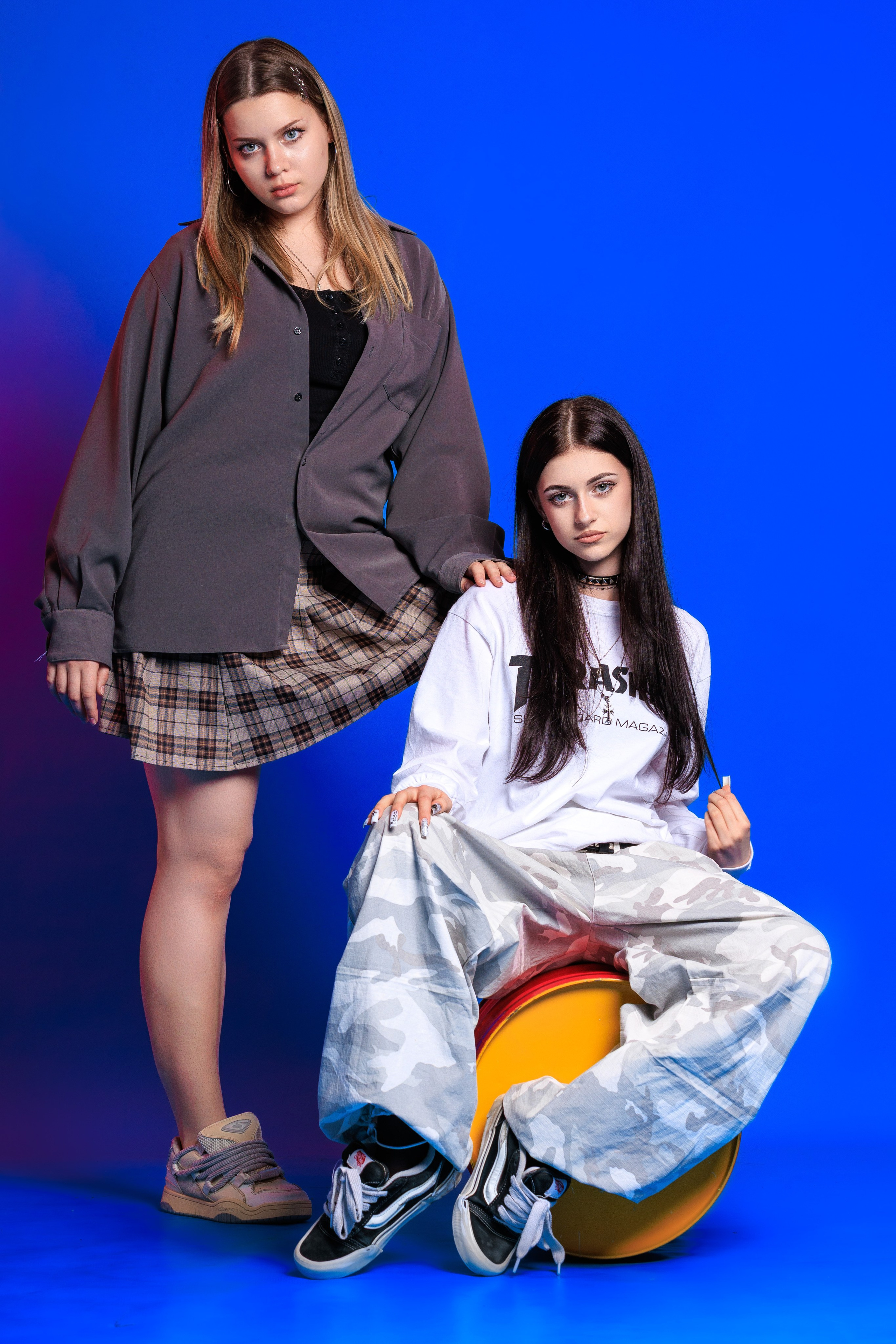 Смотреть фотки в фотостудии. Выпускные альбомы Геленджик, Новороссийск, Краснодар, Туапсе