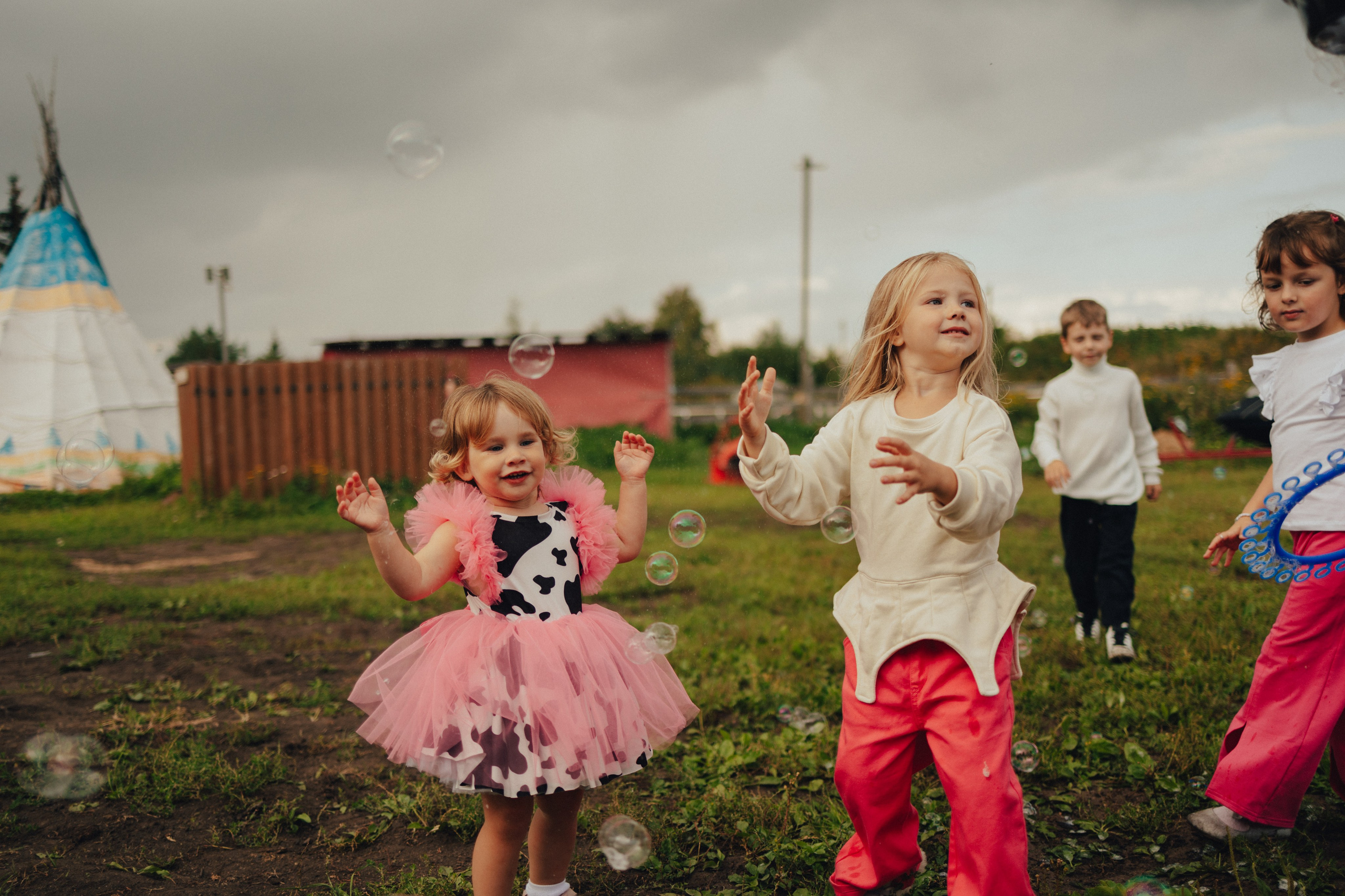 Лера 2 годика. Репортажный и портретный фотограф в Санктпетербурге. Видиосъемка мероприятий в Санкт-Петербурге