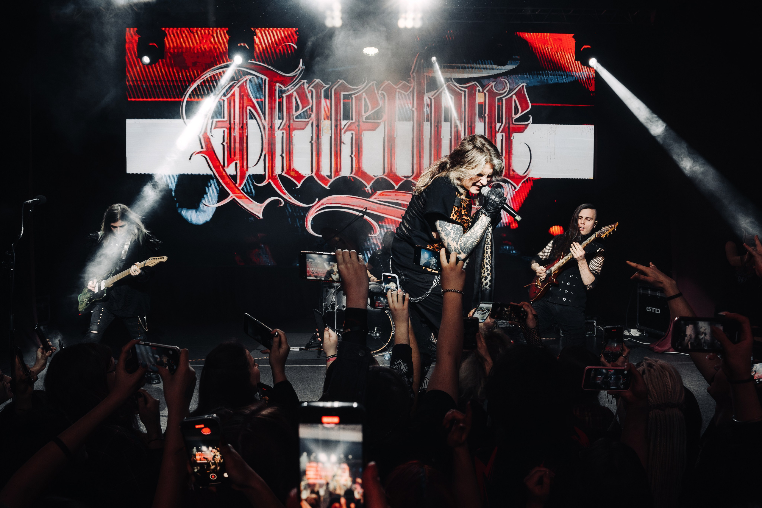 Фотосъемка концерта Neverlove. Свадебный и репортажный фотограф в Воронеже Роман Янко