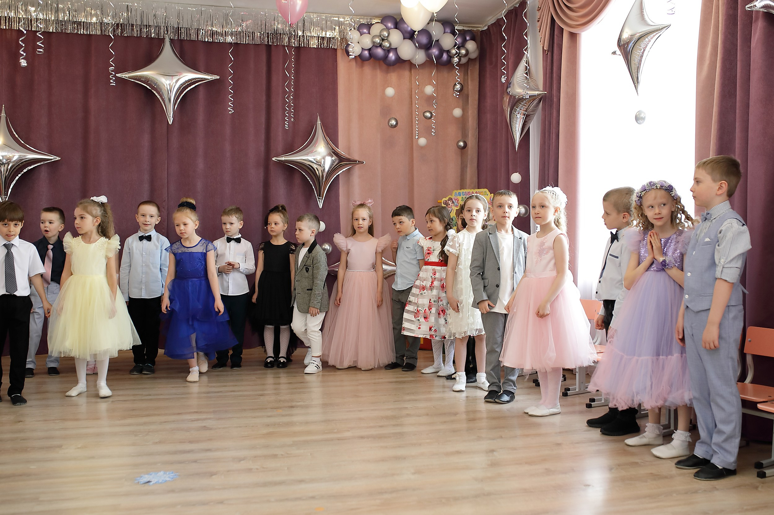 дети на выпускном