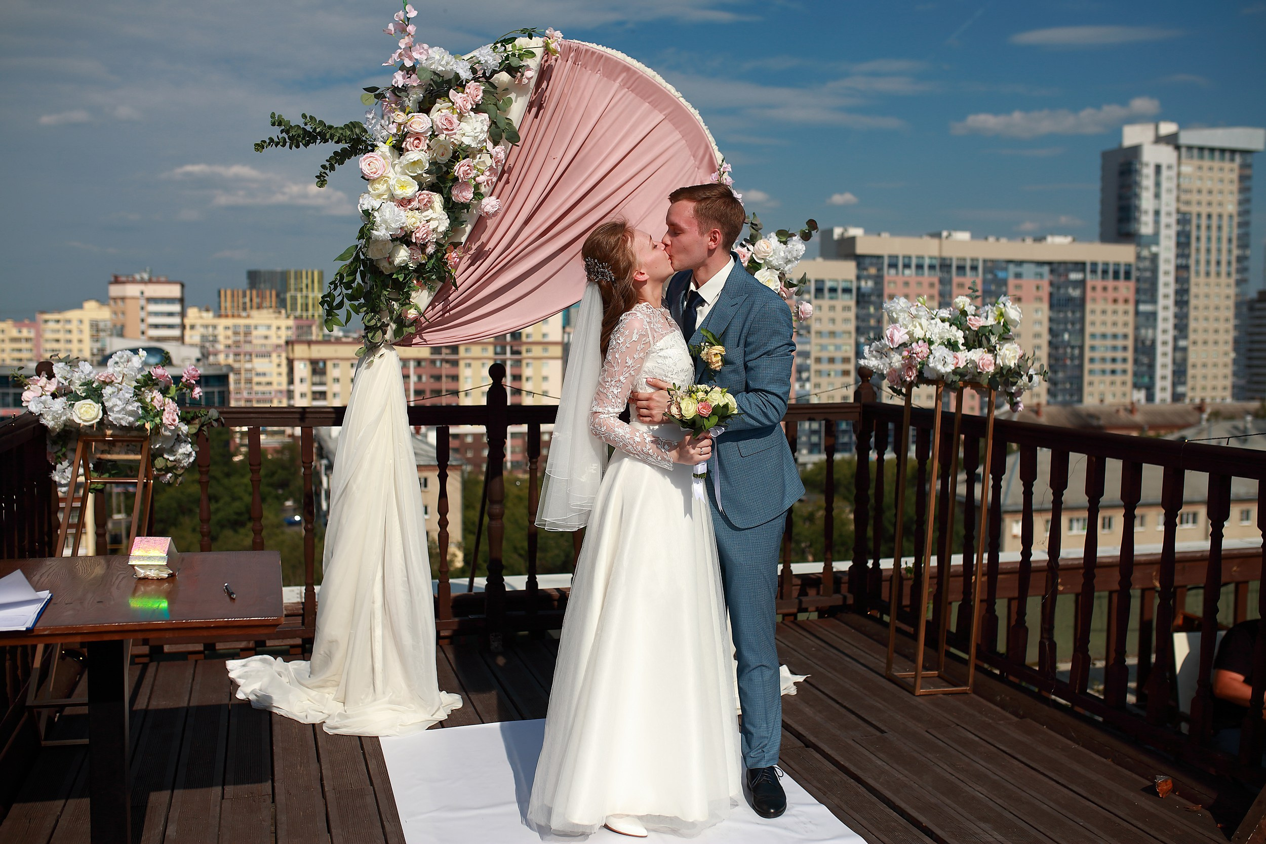 Иван и Арина. Свадебный и семейный фотограф и видеограф в Екатеринбурге Полянские Тимур и Анастасия