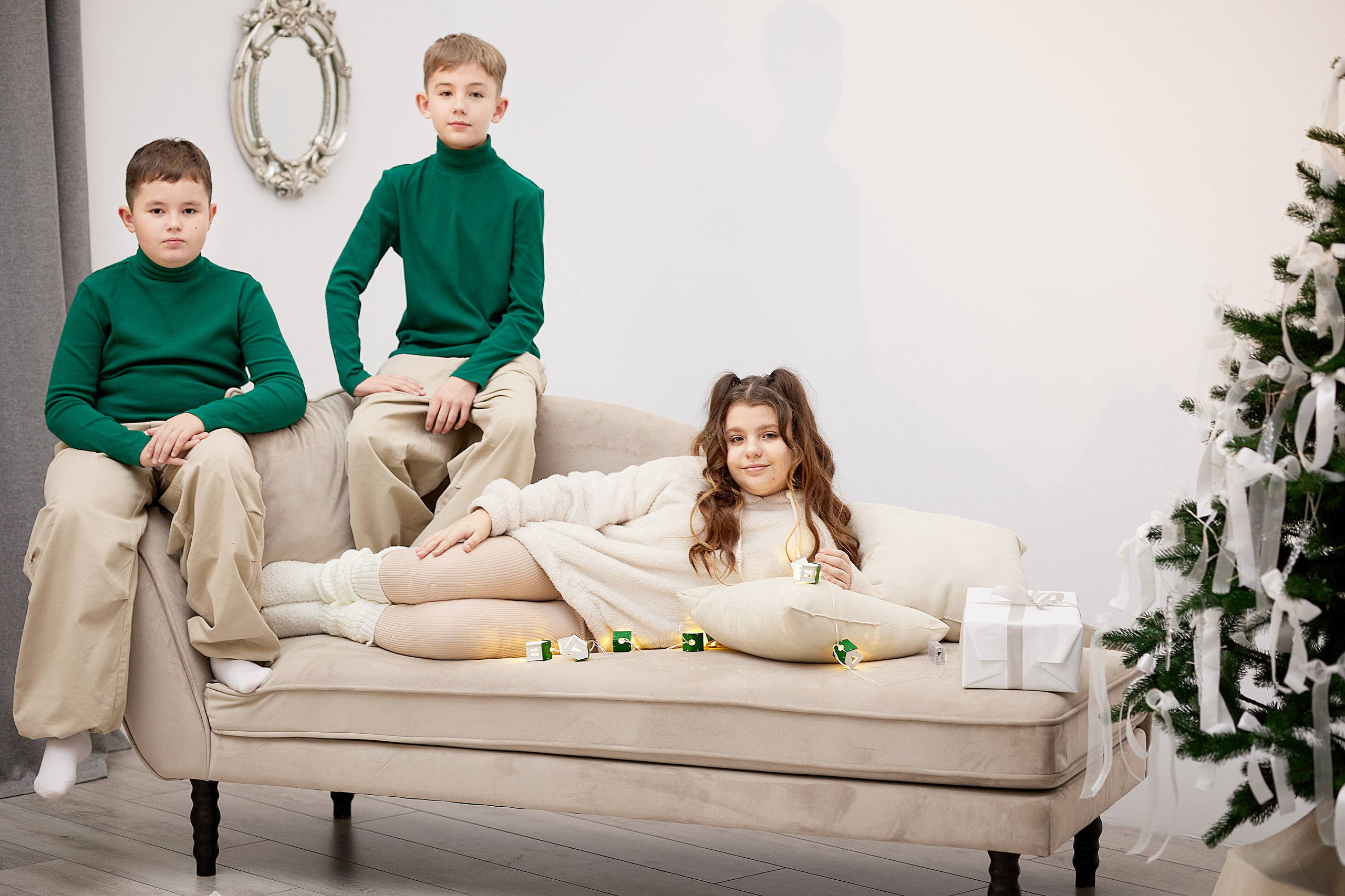 Новогодняя семейная фотосессия. Фотостудия Рассвет