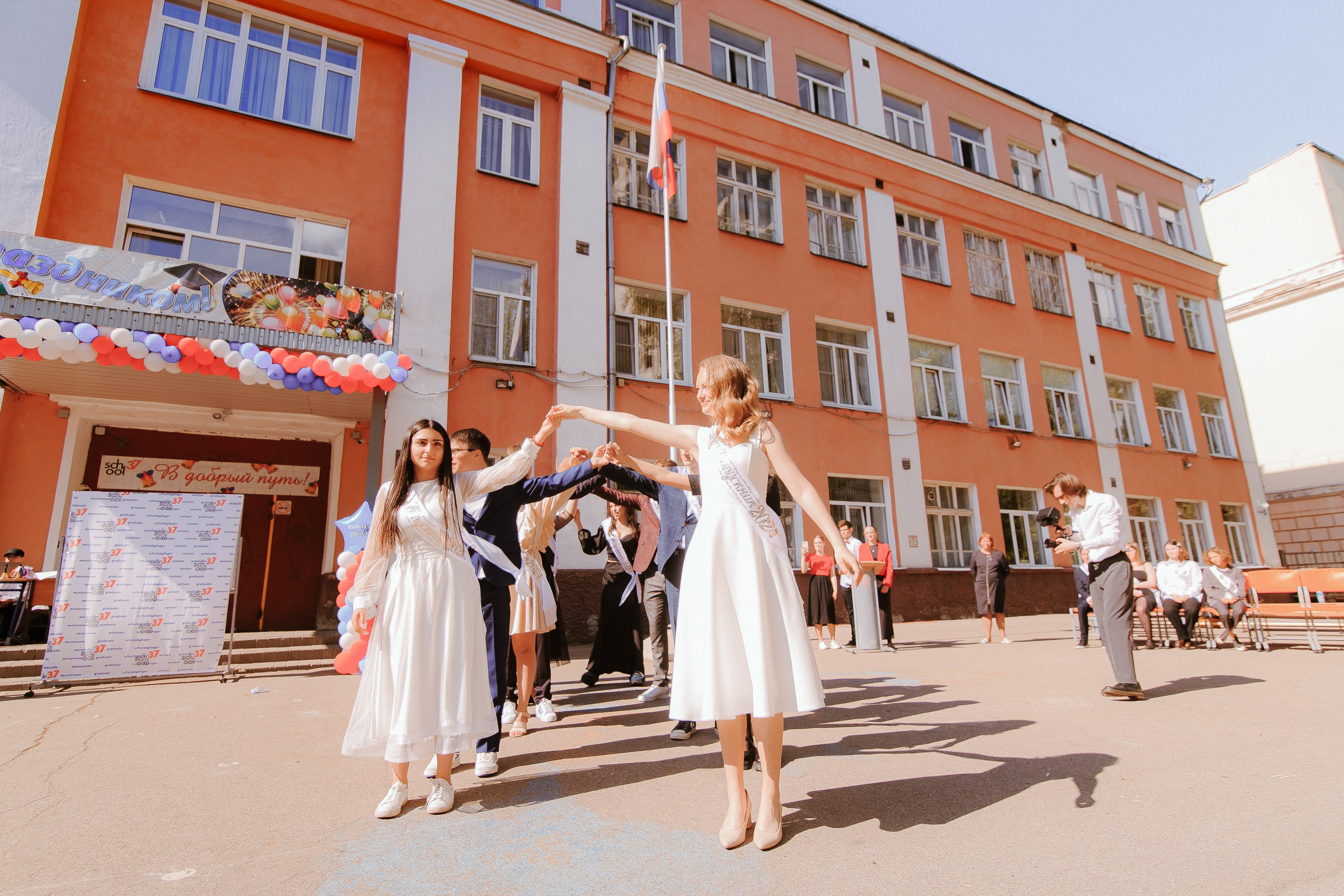 Портфолио фотографа на последний звонок. Свадебный и репортажный фотограф в Ярославле и Санкт-Петербурге Роман Микрюков